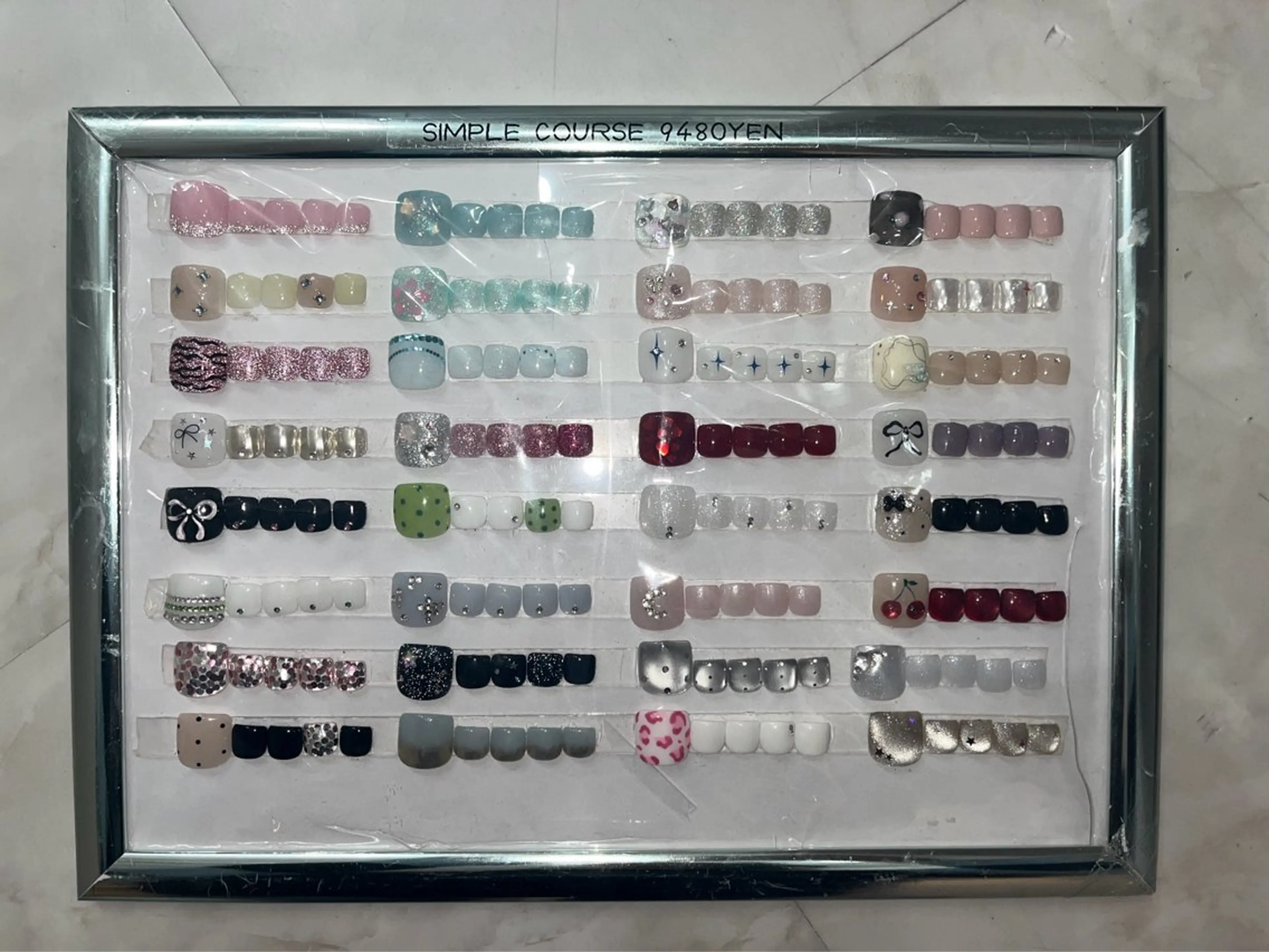 ネイル フットネイル KANA Yのネイルデザイン