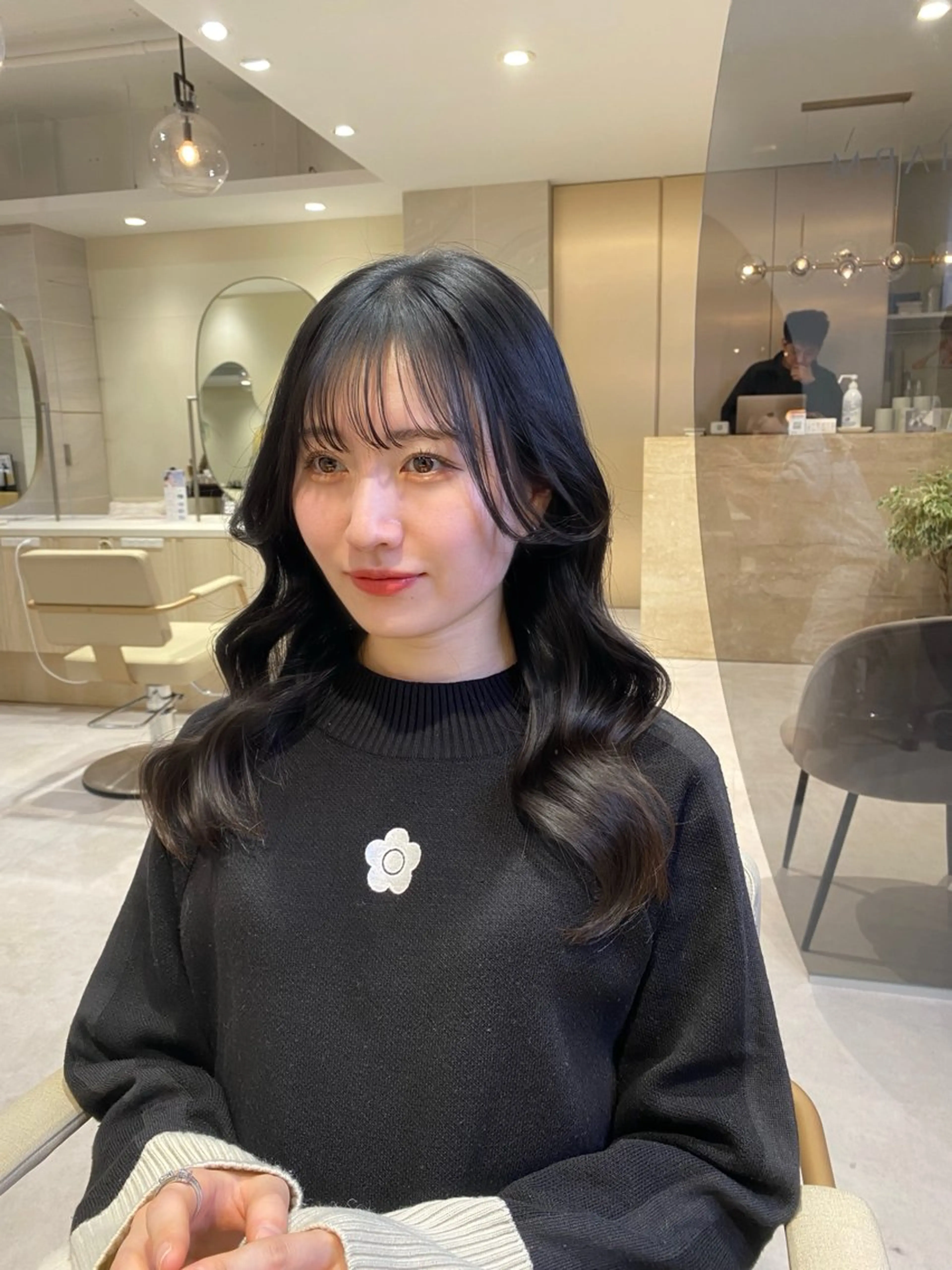 ロング カラー 黒髪 ブルーカラー ブルーブラック イルミナカラー 韓国風ヘア カット ヘアカラー トリートメント ブリーチなしダブル カラー🧸🐺陽介のヘアスタイル