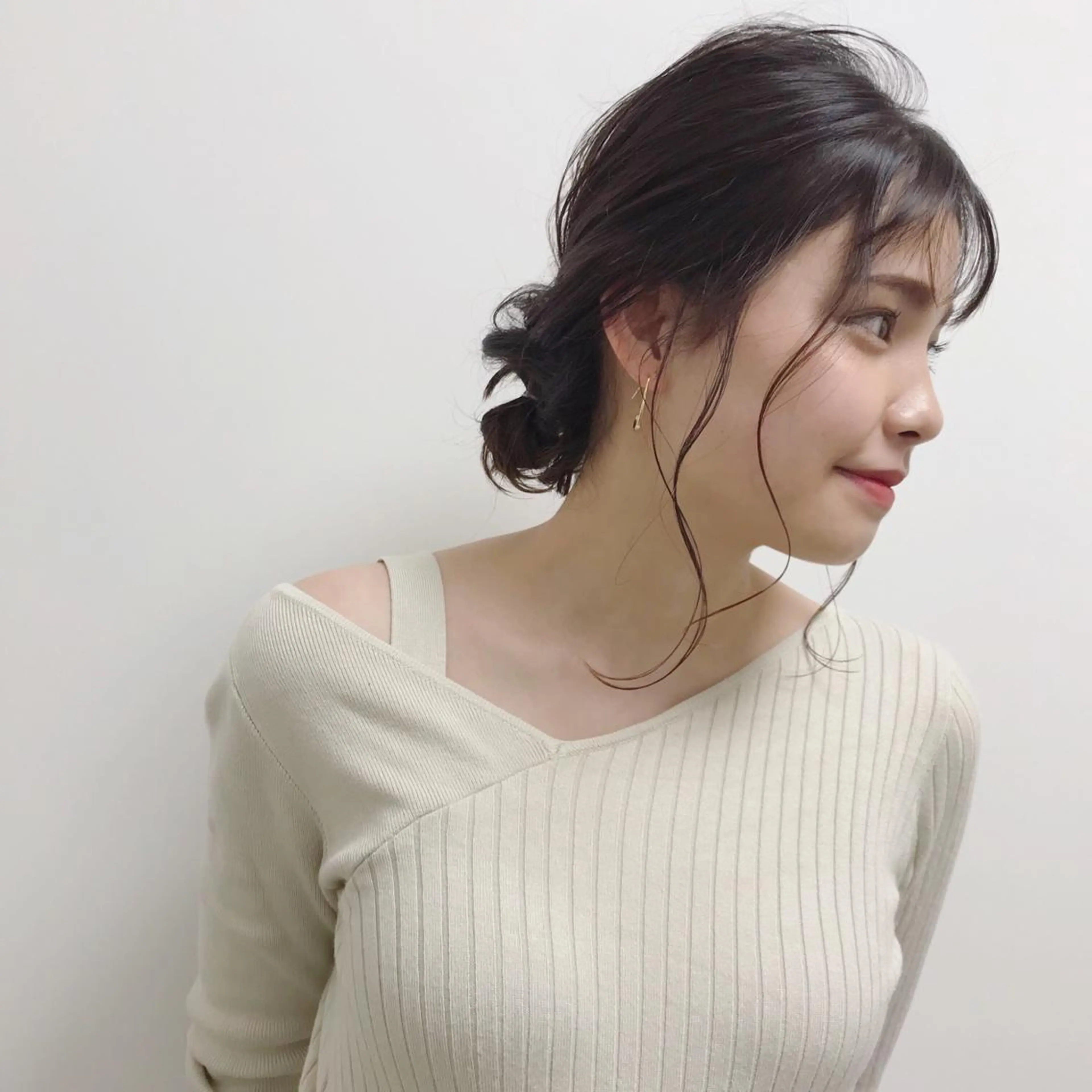ミディアム カラー ヘアアレンジ HARUNA🤍 色持ち良いツヤ髪のヘアスタイル