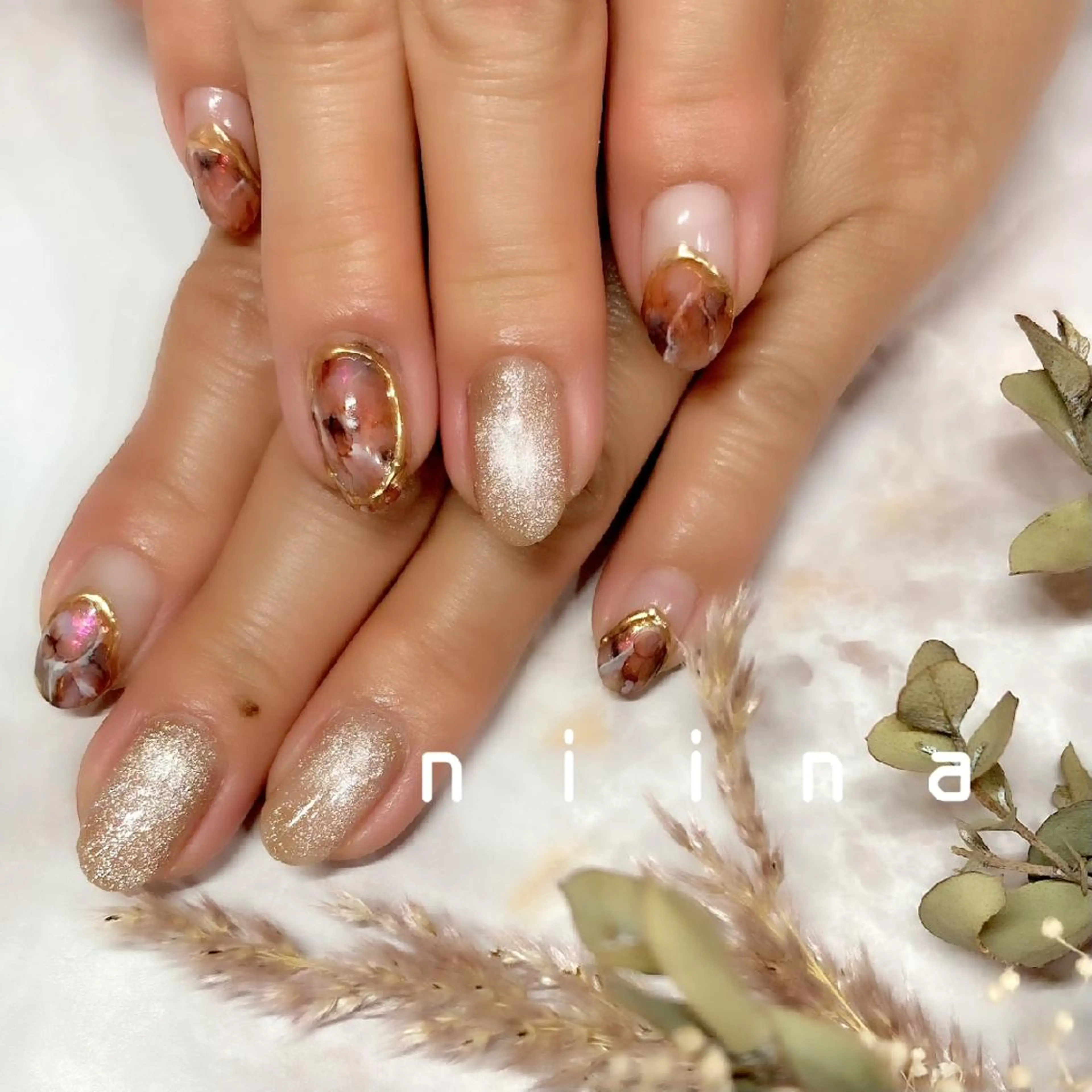 ネイル ゴージャス マグネットネイル niina所属・n i i n a  -eye&nail-のマツエク・マツパデザイン