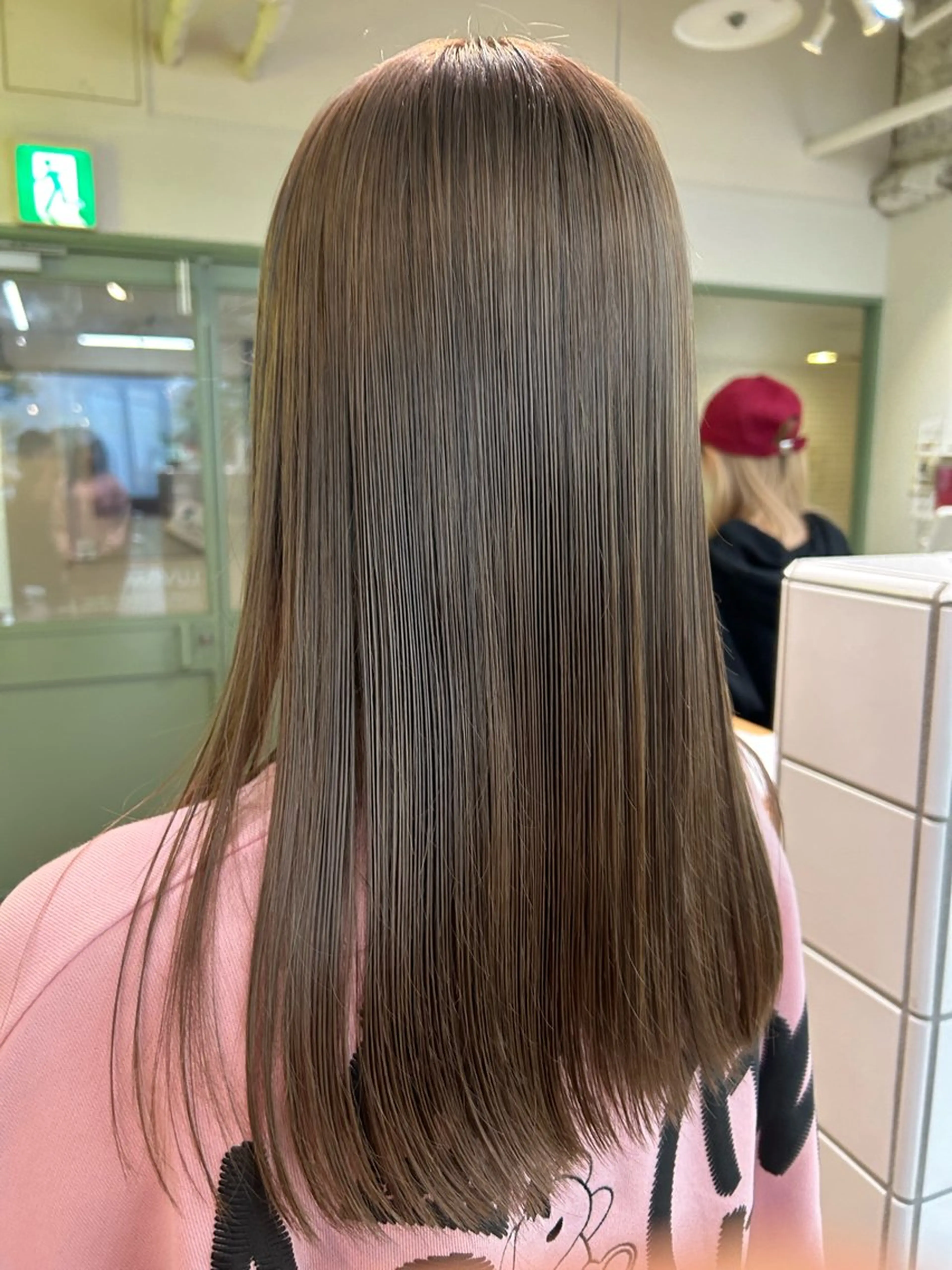 セミロング カラー ラベンダーカラー カット ヘアカラー トリートメント ベージュ/ダブルカラ ー/新潟駅/青柳萌果のヘアスタイル