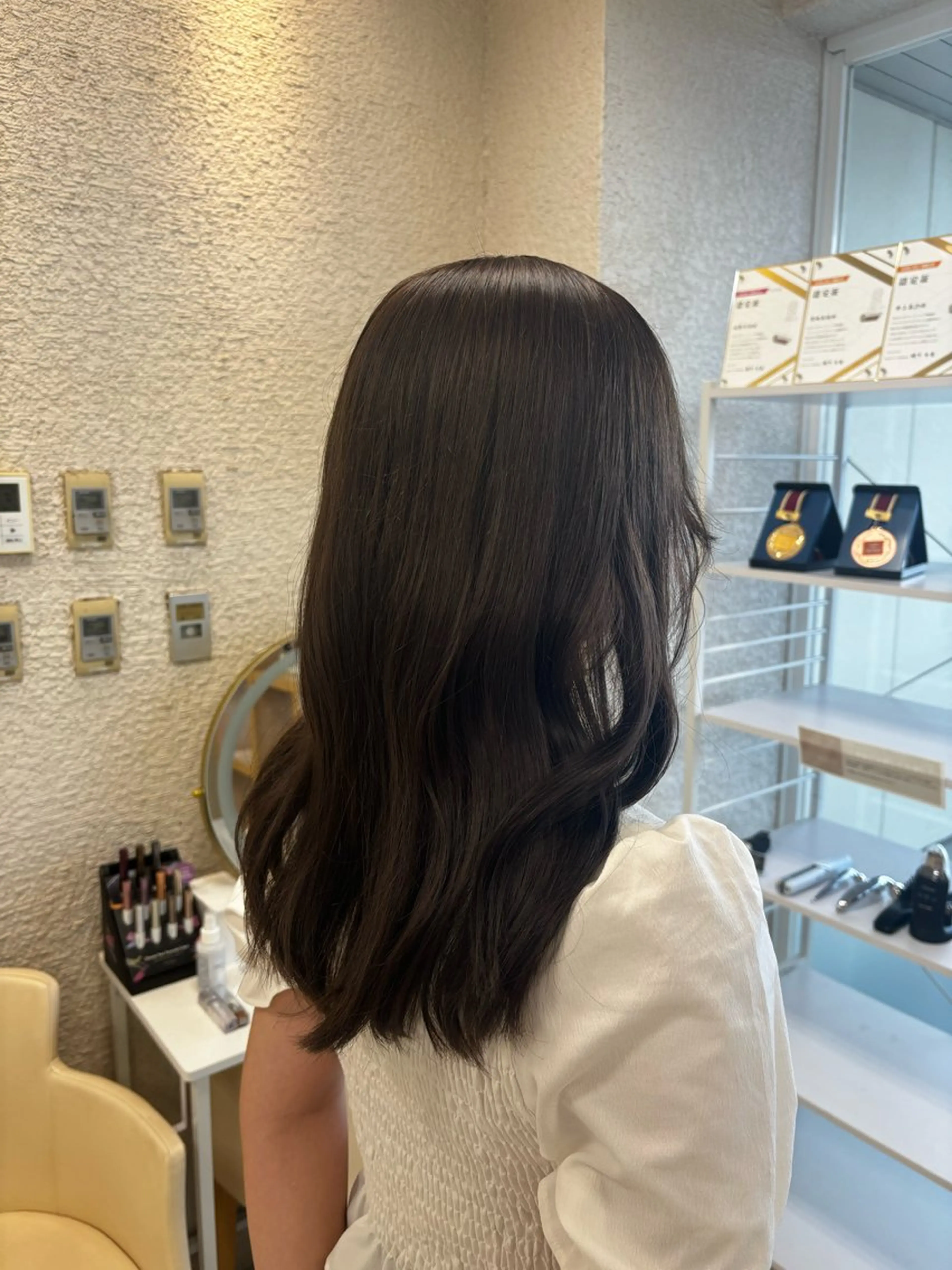 ミディアム カット ヘアカラー トリートメント 推し活/韓国/ブリー チカラーminamiのヘアスタイル