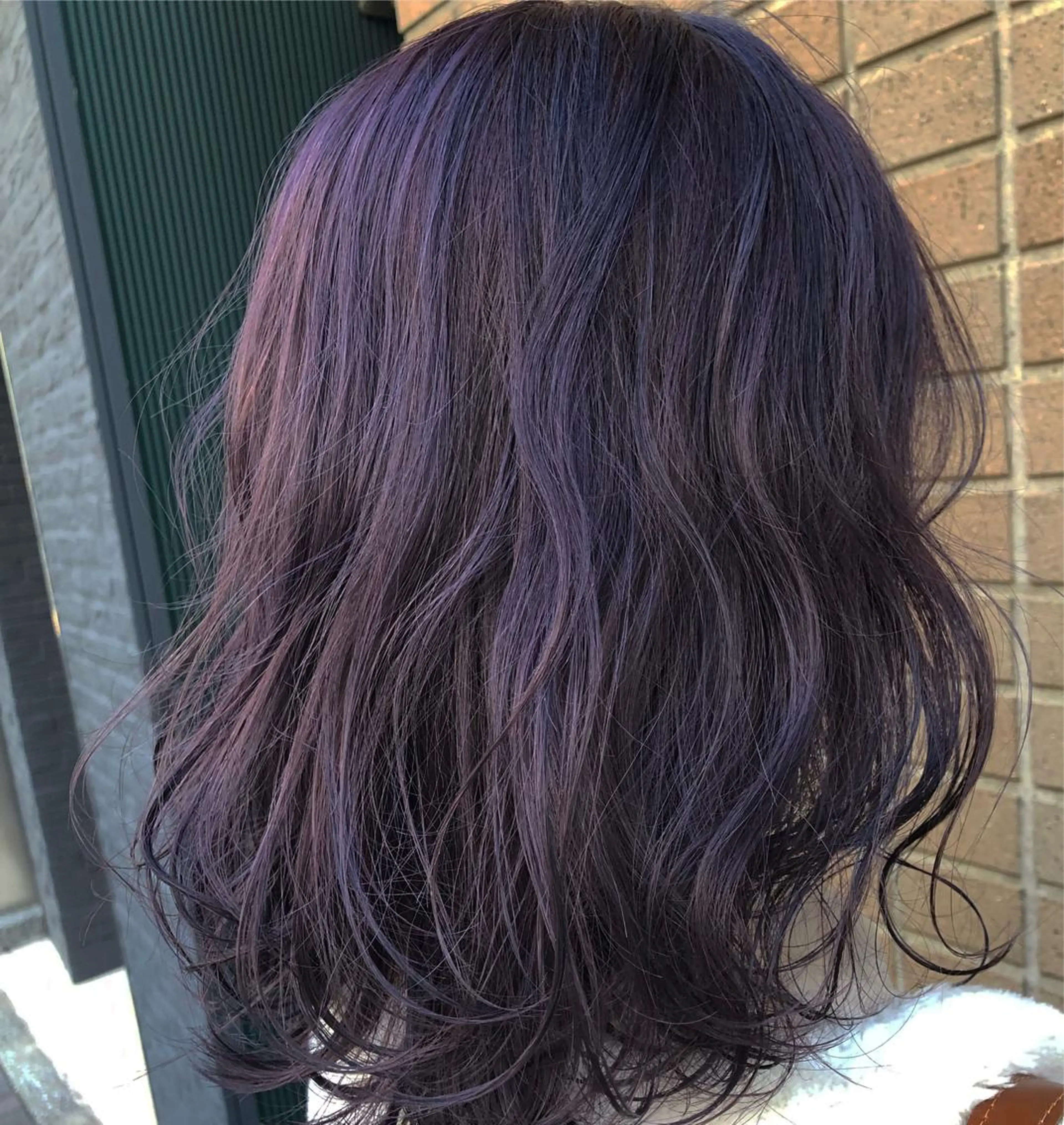ミディアム カラー ブリーチ プレイングカラー🤍 細めハイライトのヘアスタイル