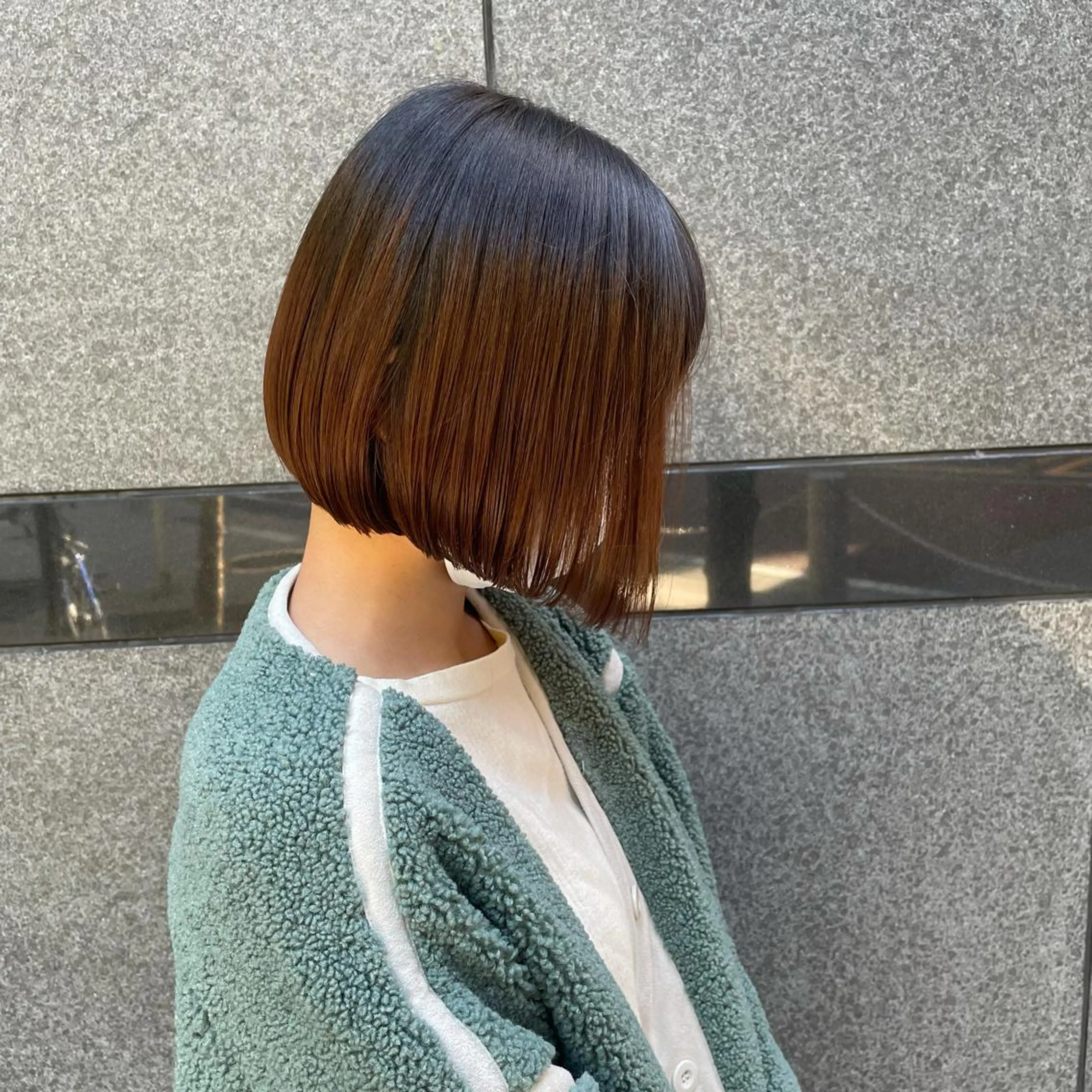 ショート ボブ 飯塚 沙衣のヘアスタイル