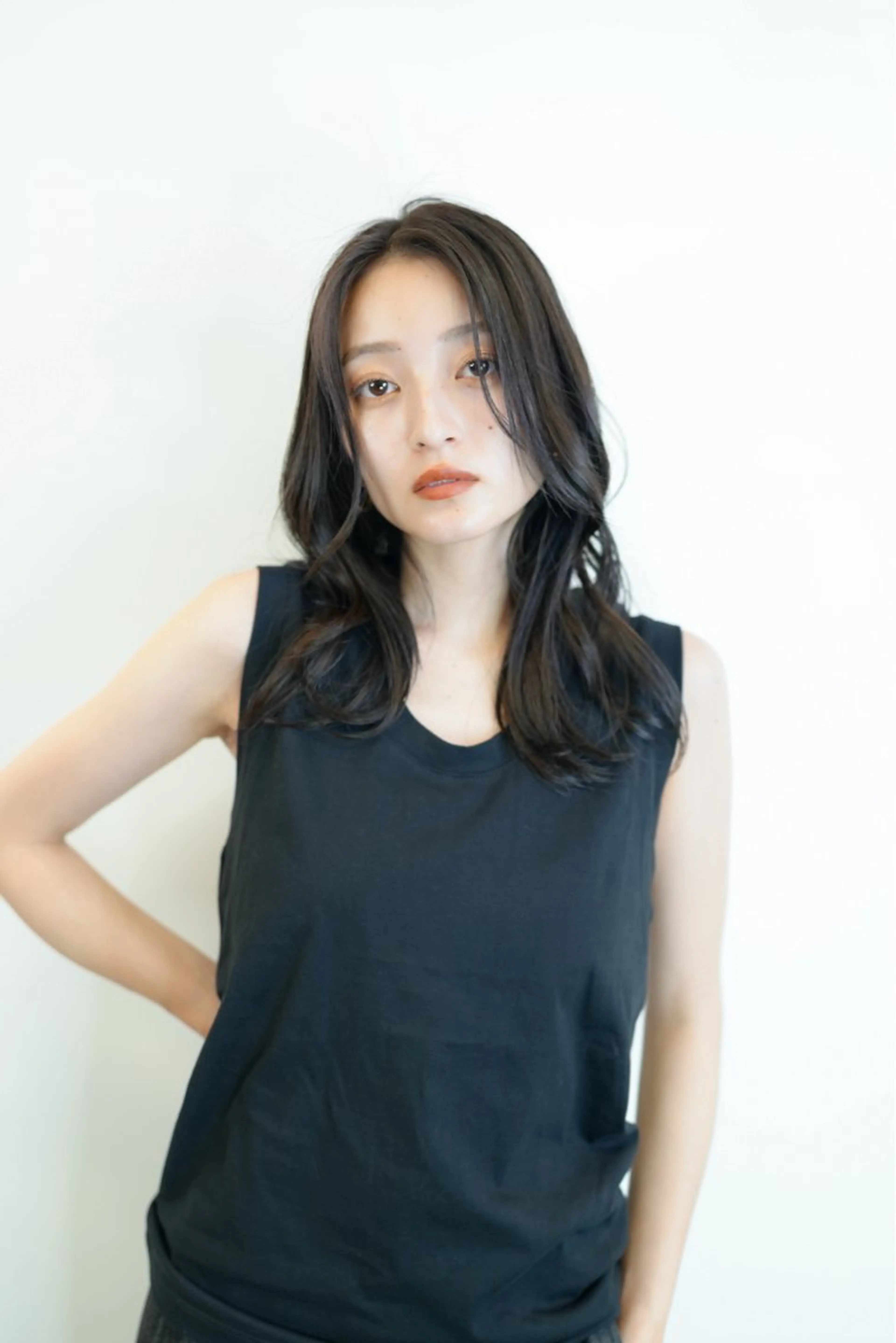 セミロング カラー お団子ヘア アッシュ ミストバング ベージュカラー ブルーカラー カット ヘアカラー トリートメント opus 店長 大和　健生のヘアスタイル