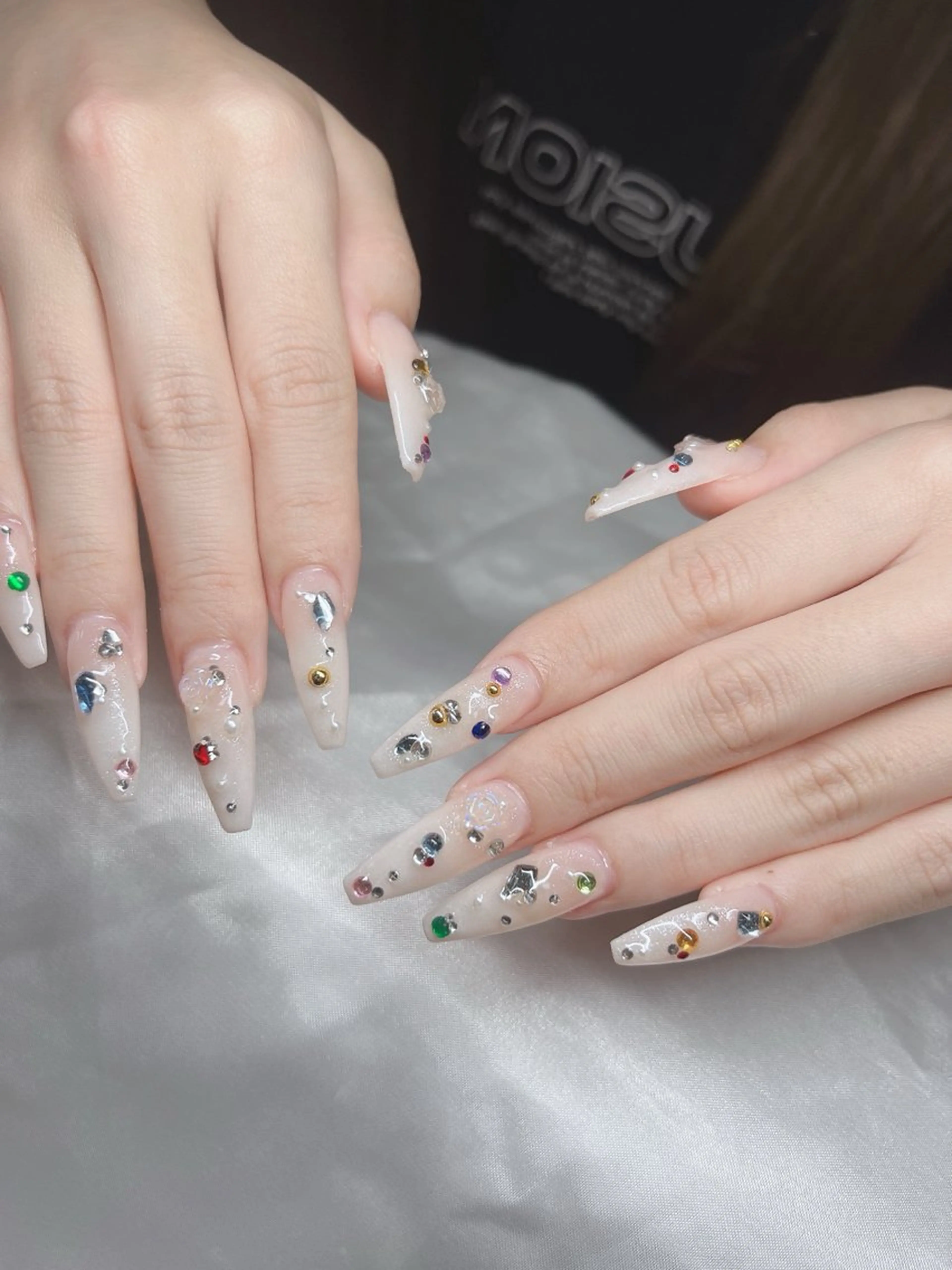ネイル 長さ出し グラデーション キラキラネイル マグネットネイル ニュアンスネイル ハンドネイル Lee Nails チップ長さだし専門店のネイルデザイン