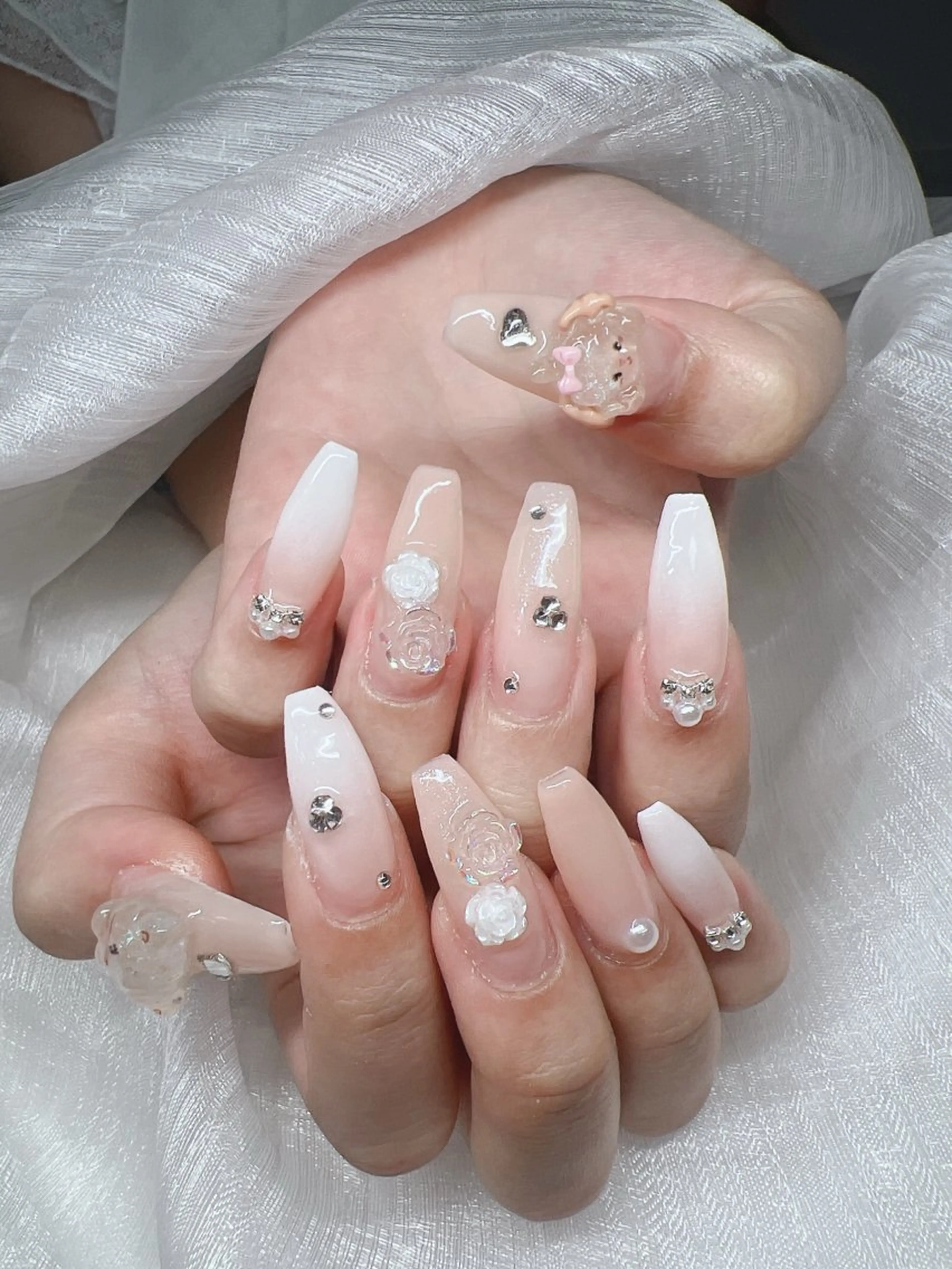 ネイル 長さ出し グラデーション キラキラネイル マグネットネイル ニュアンスネイル ハンドネイル Lee Nails チップ長さだし専門店のネイルデザイン
