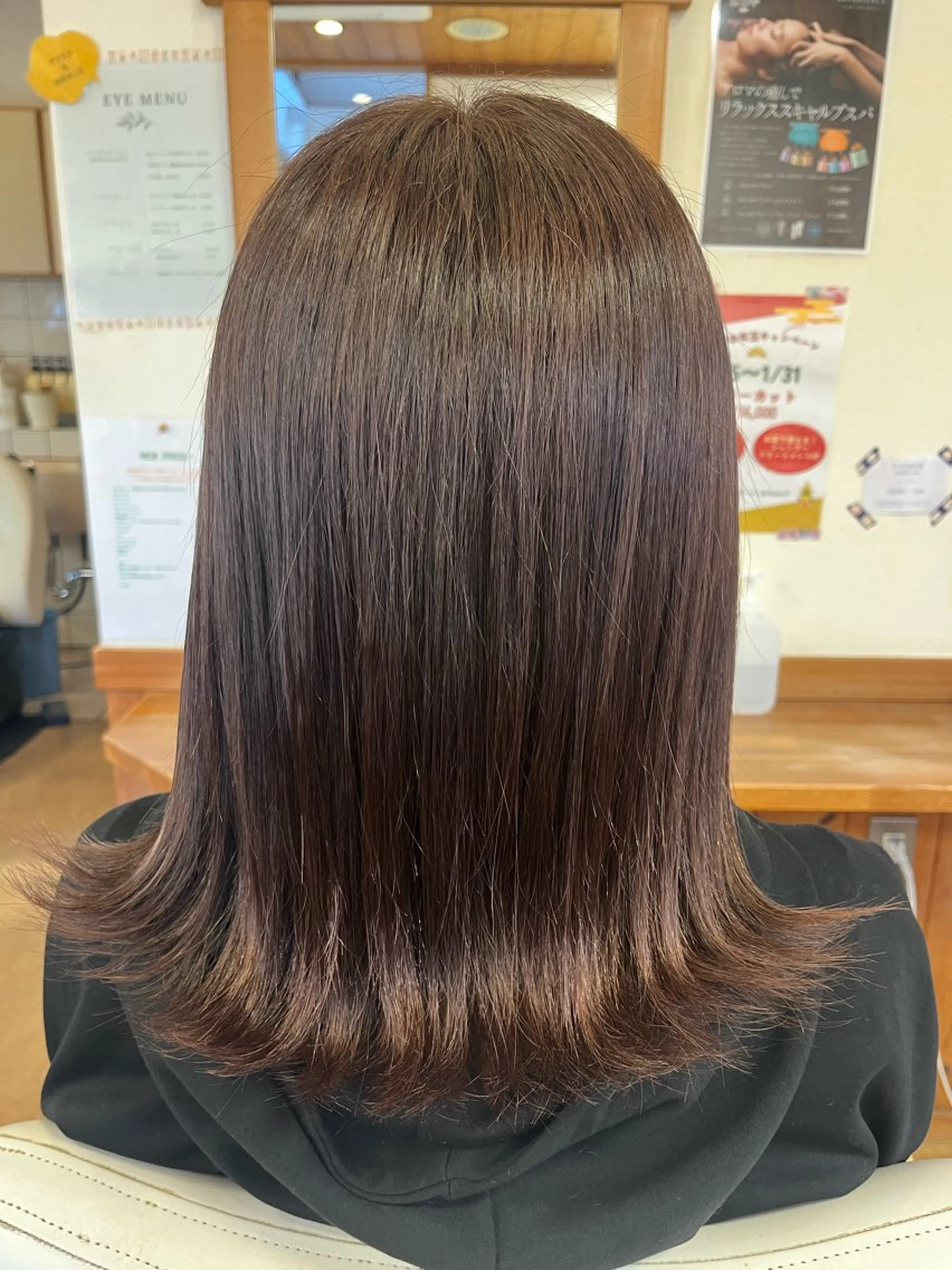 カラー 五味 桃香のヘアスタイル
