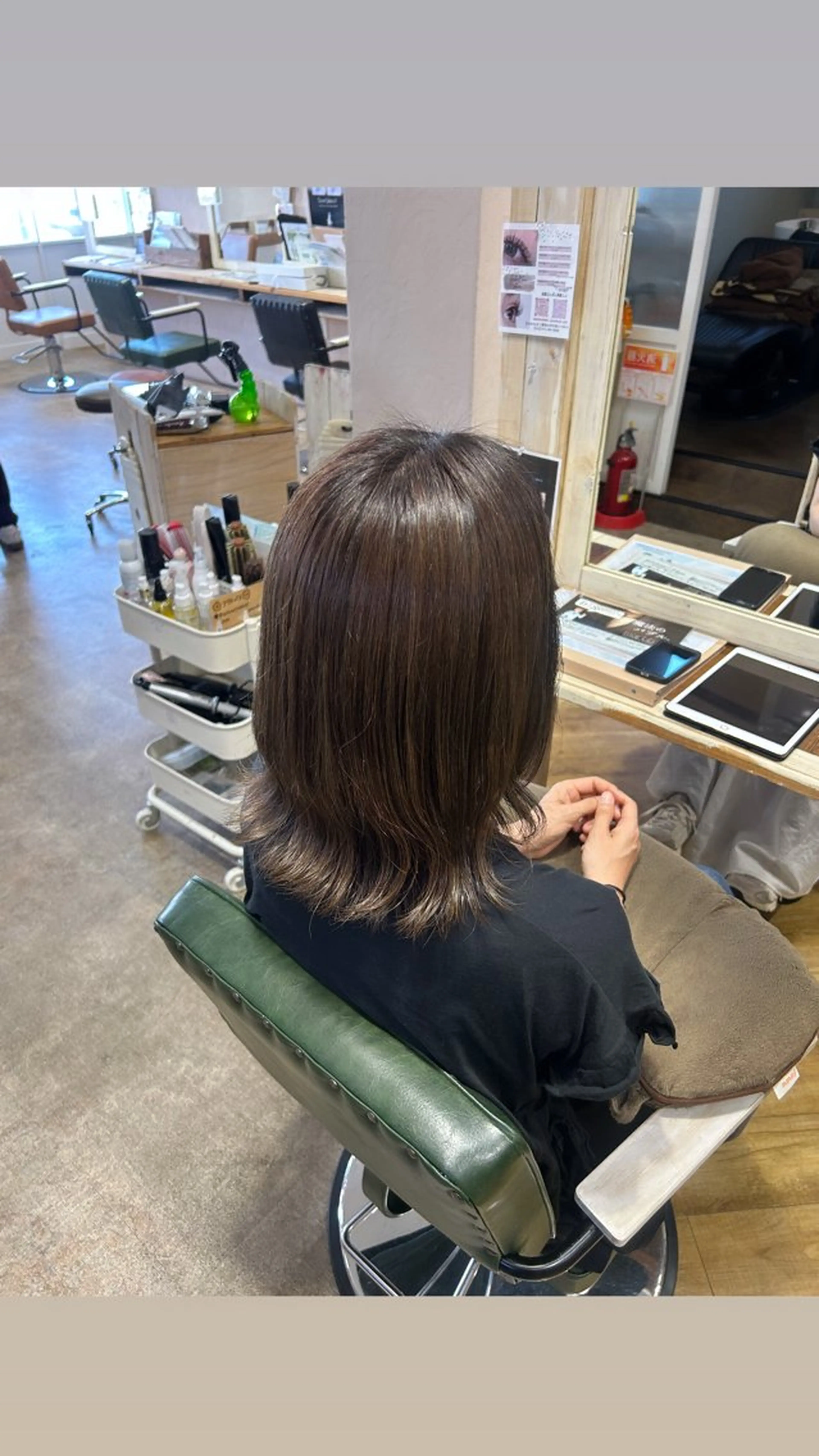 カラー オリーブカラー chacha blanc佐藤のヘアスタイル