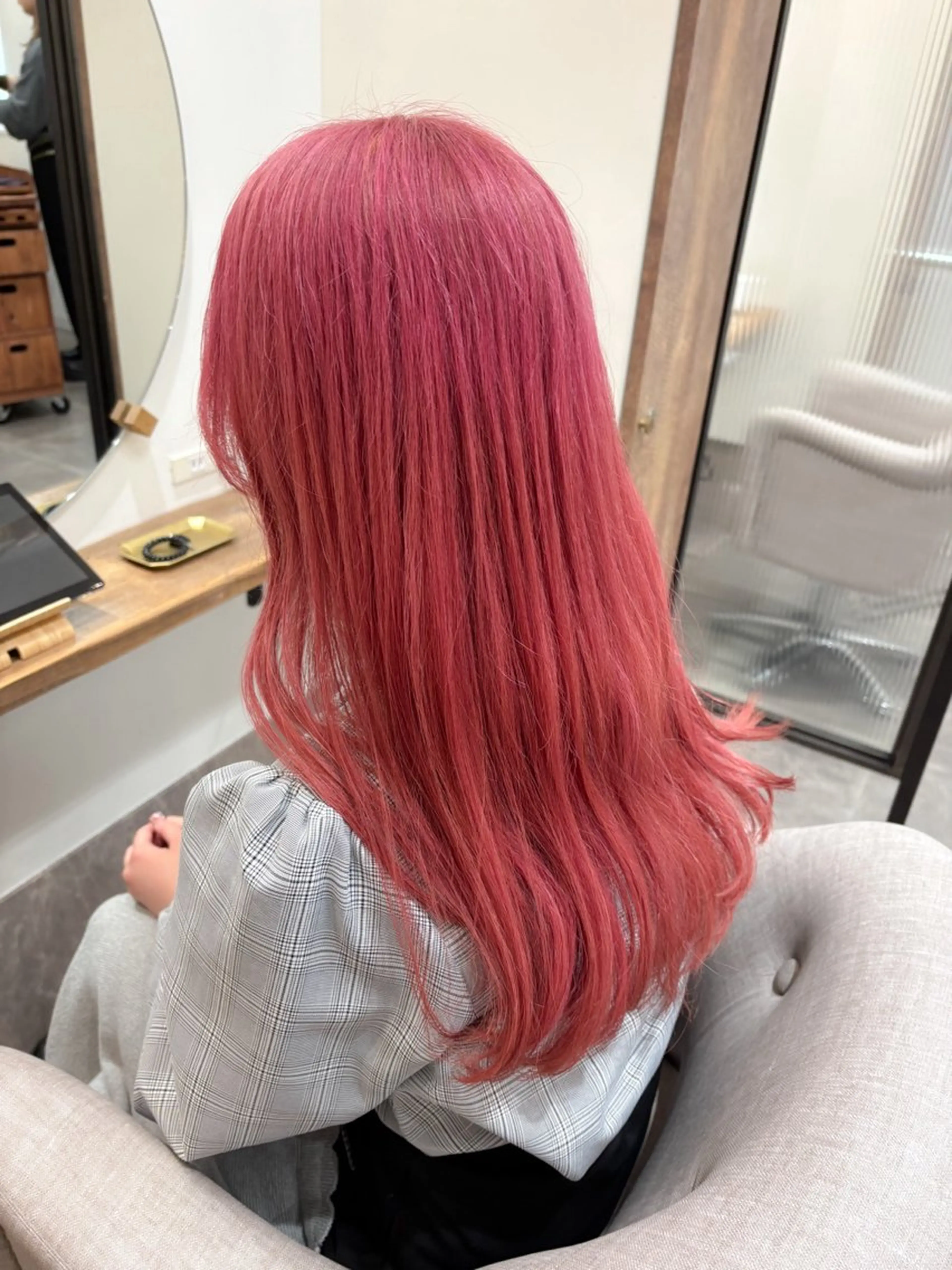 カラー ダブルカラー Ayumi アユミのヘアスタイル
