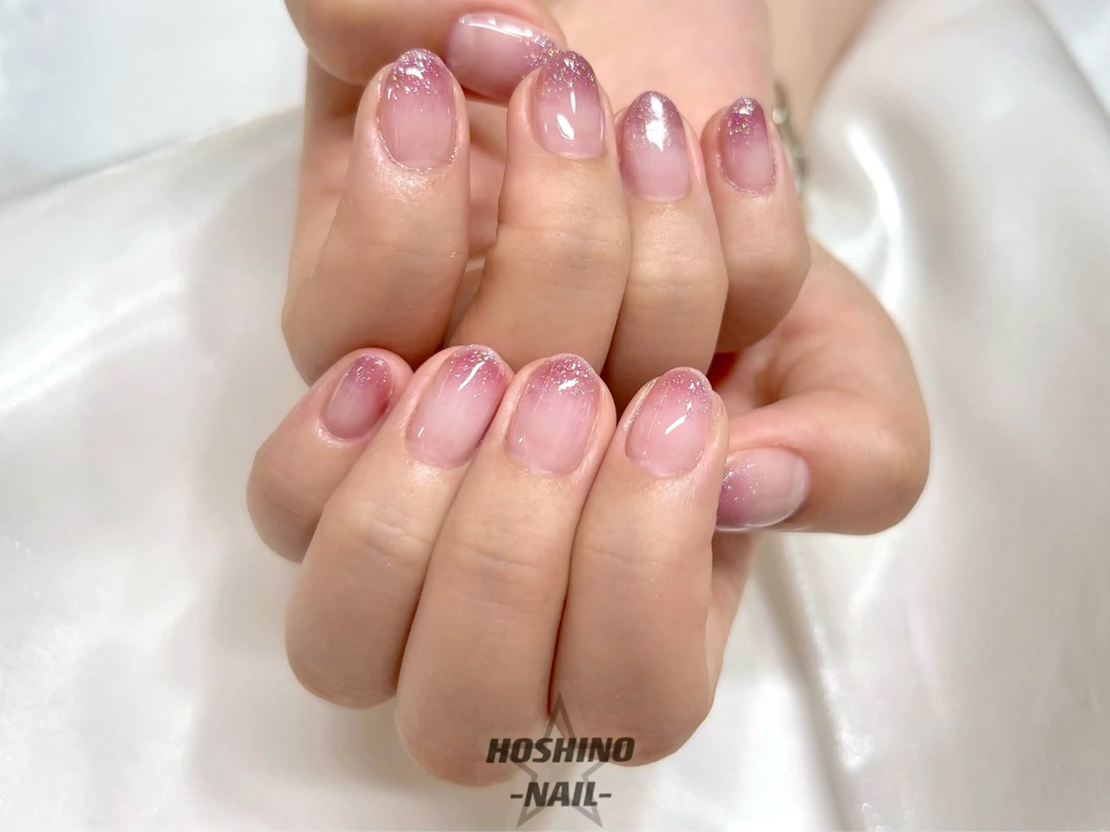 ネイル グラデーション ラメ(グリッター) ラメグラデーション ハンドネイル ハンドケア ★HOSHINO NAIL★ナナミのネイルデザイン