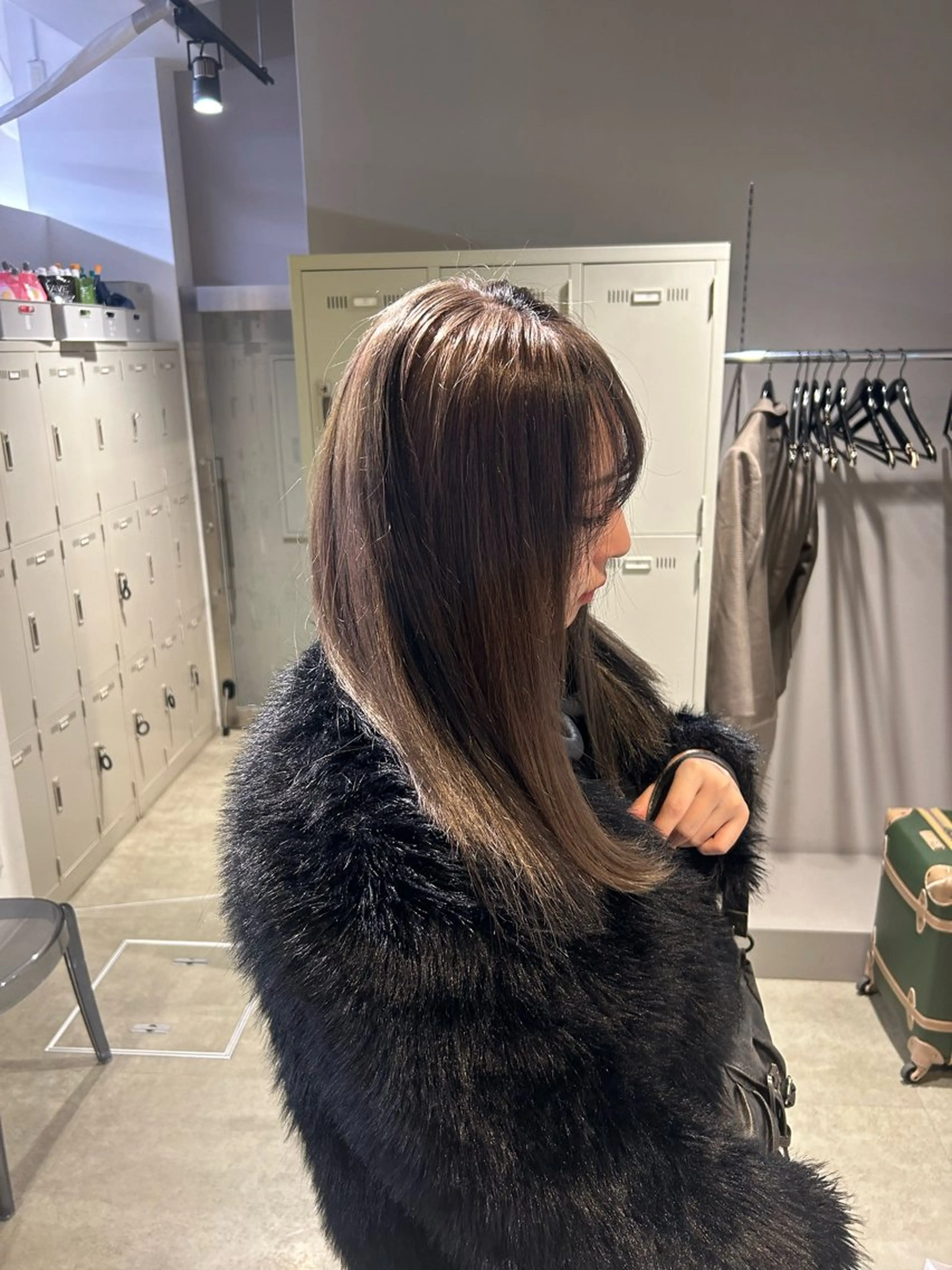 ロング カラー ヘアカラー トリートメント 韓国ヘア暗髪 ダブルカラーメンズ可のヘアスタイル