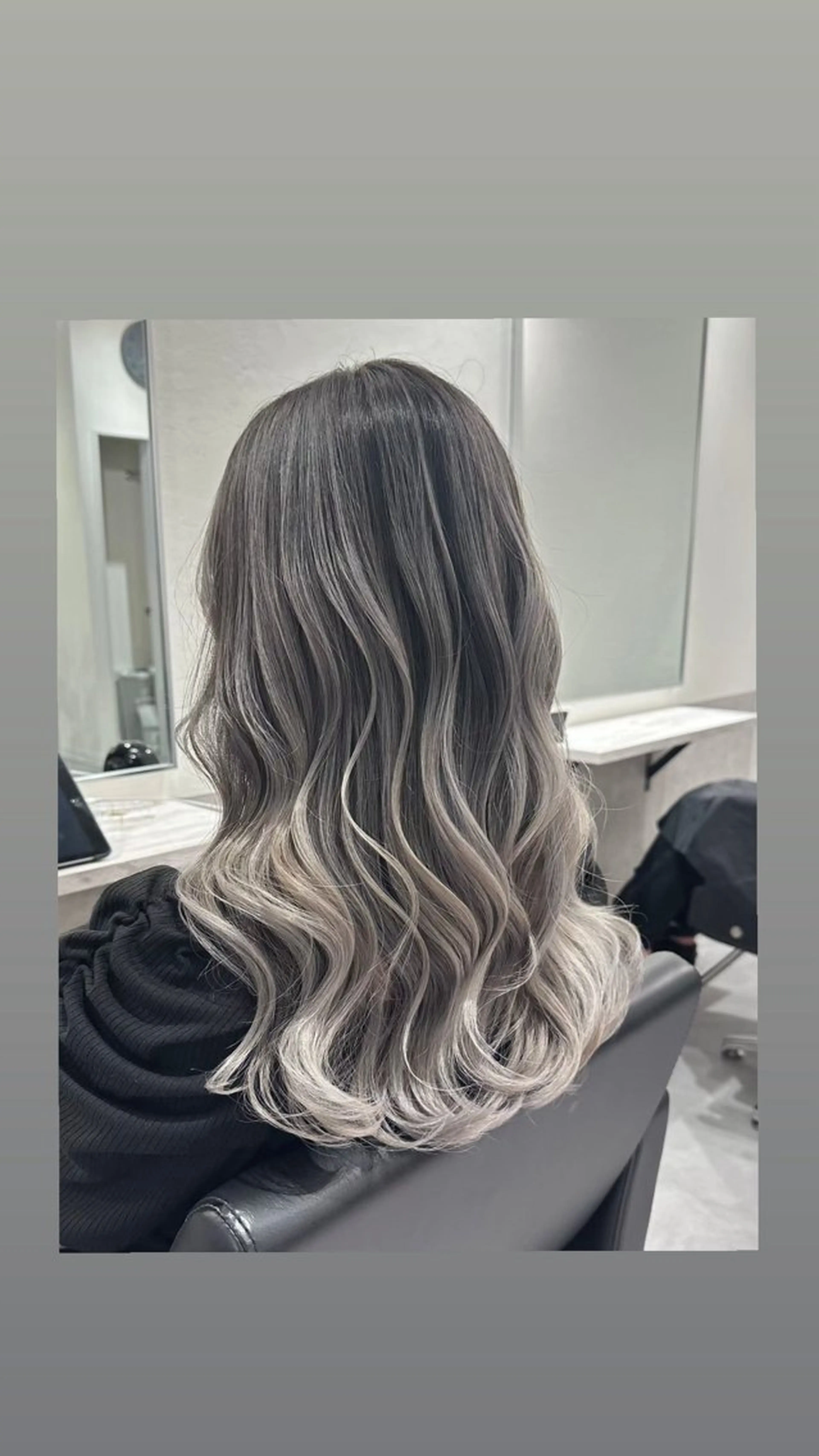 ロング カラー バレイヤージュ シルバー レイヤーカット ヘアカラー バレイヤージュ/ ハイライトꔛyumeのヘアスタイル
