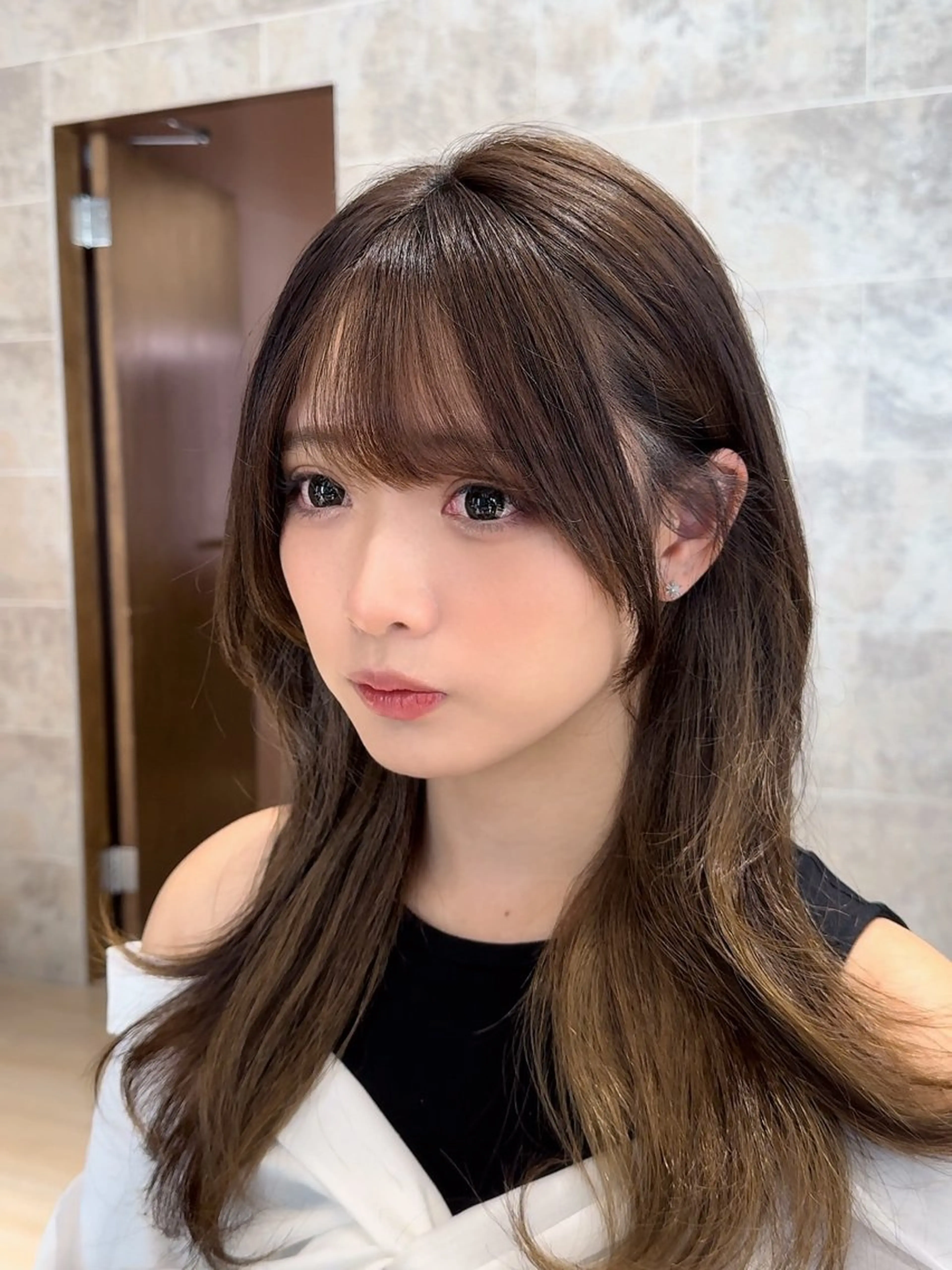 ミディアム カラー ヘアアレンジ カット ヘアカラー トリートメント 最小顔周り&レイヤー 特化/池袋/kokiのヘアスタイル