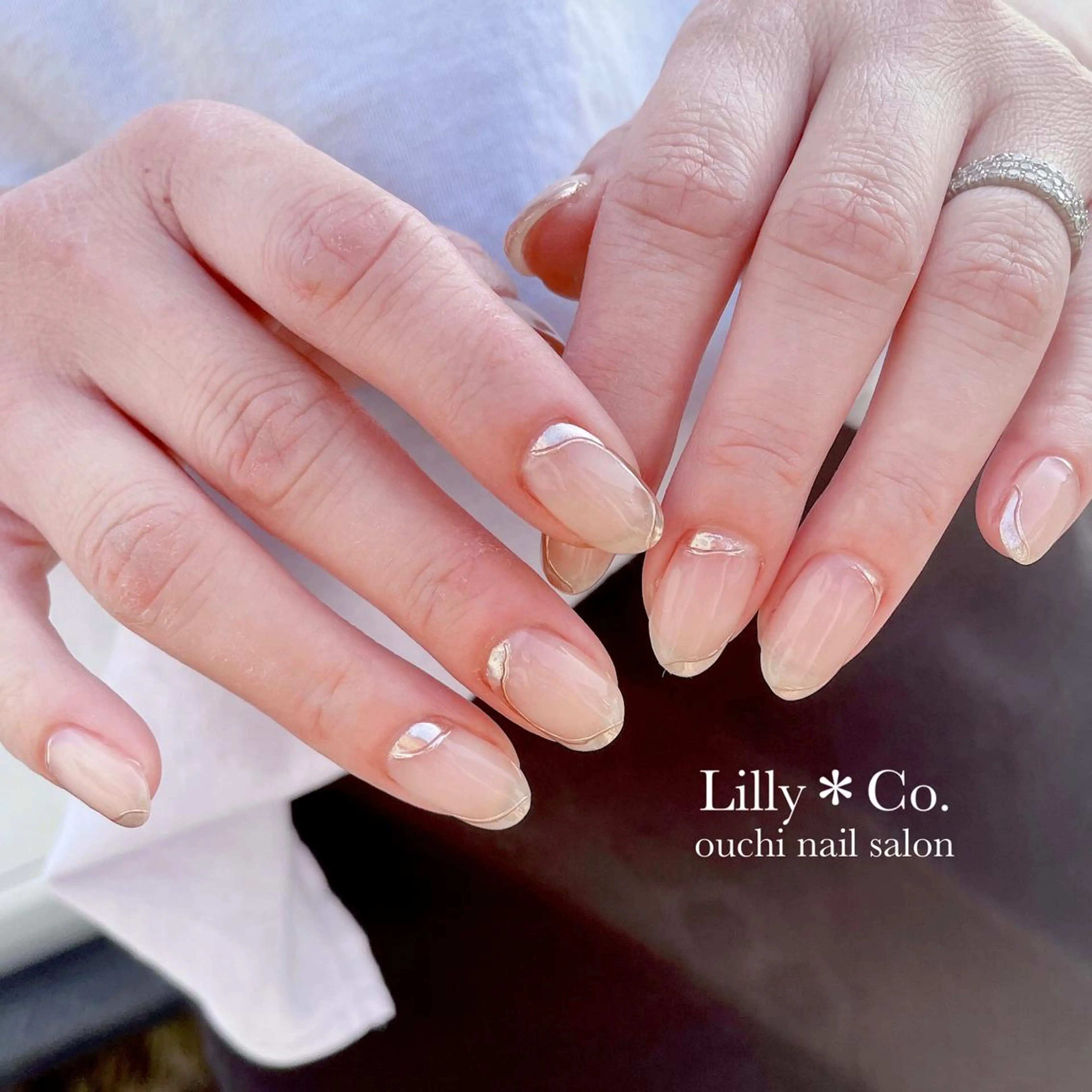 ネイル ミラーネイル ハンドネイル ハンドケア Lilly Co.のネイルデザイン