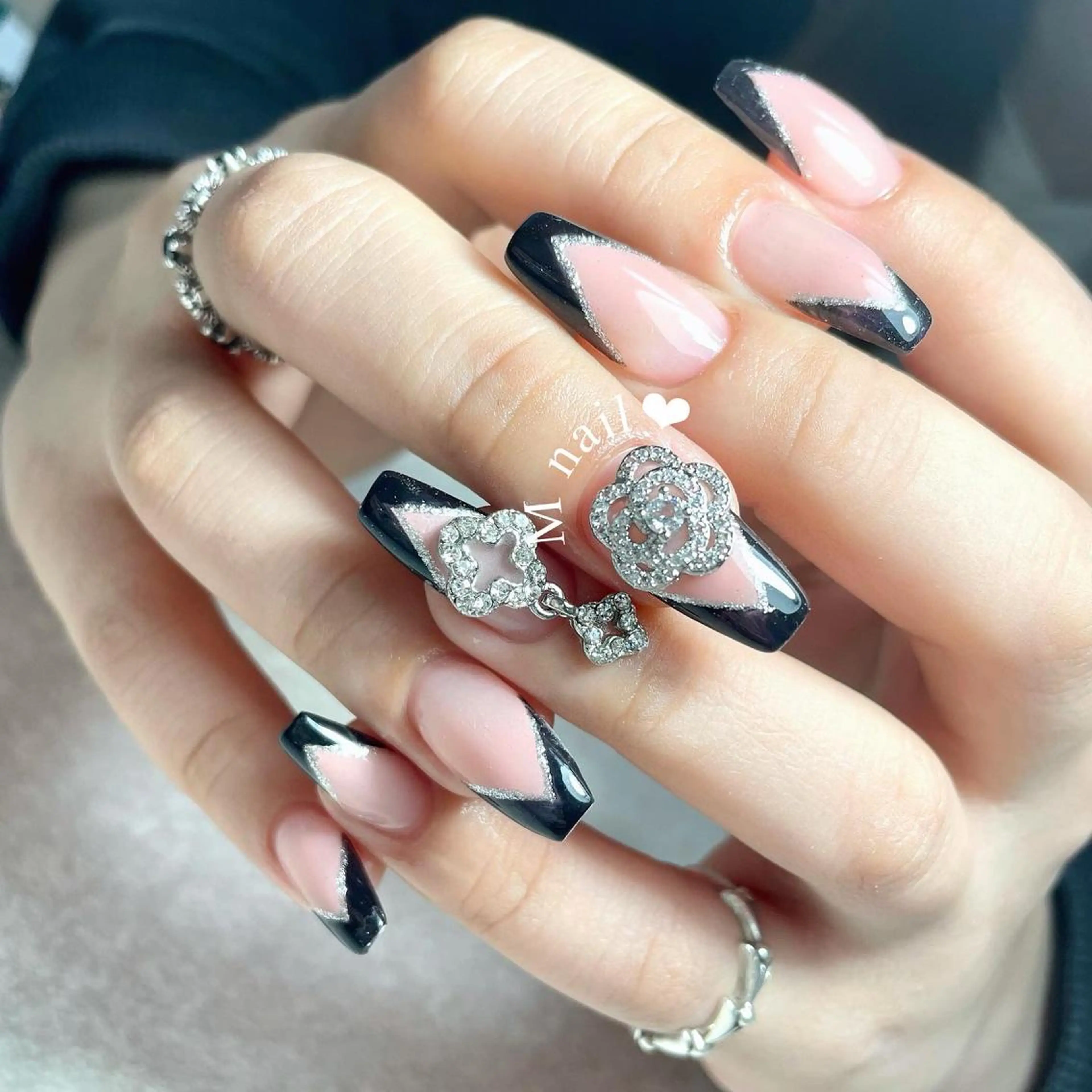 ネイル M nail🌹のネイルデザイン