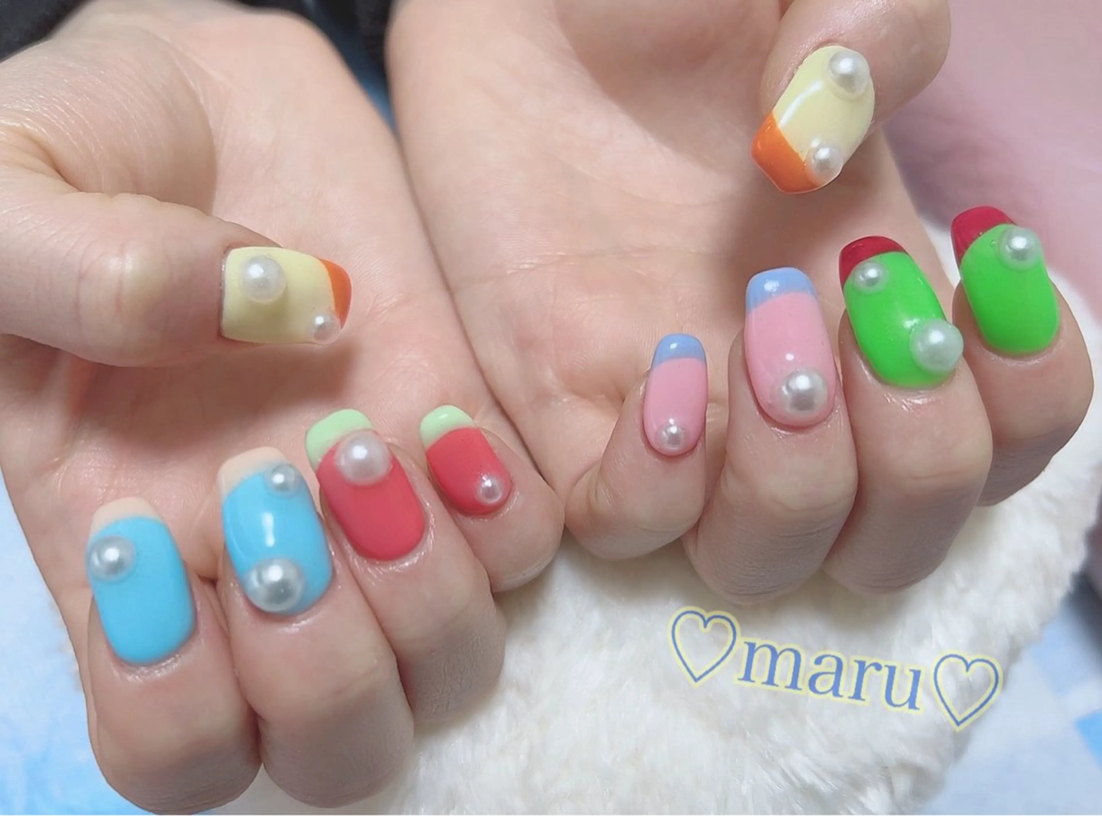 ネイル ハンドネイル フットネイル まるみ ♡のネイルデザイン