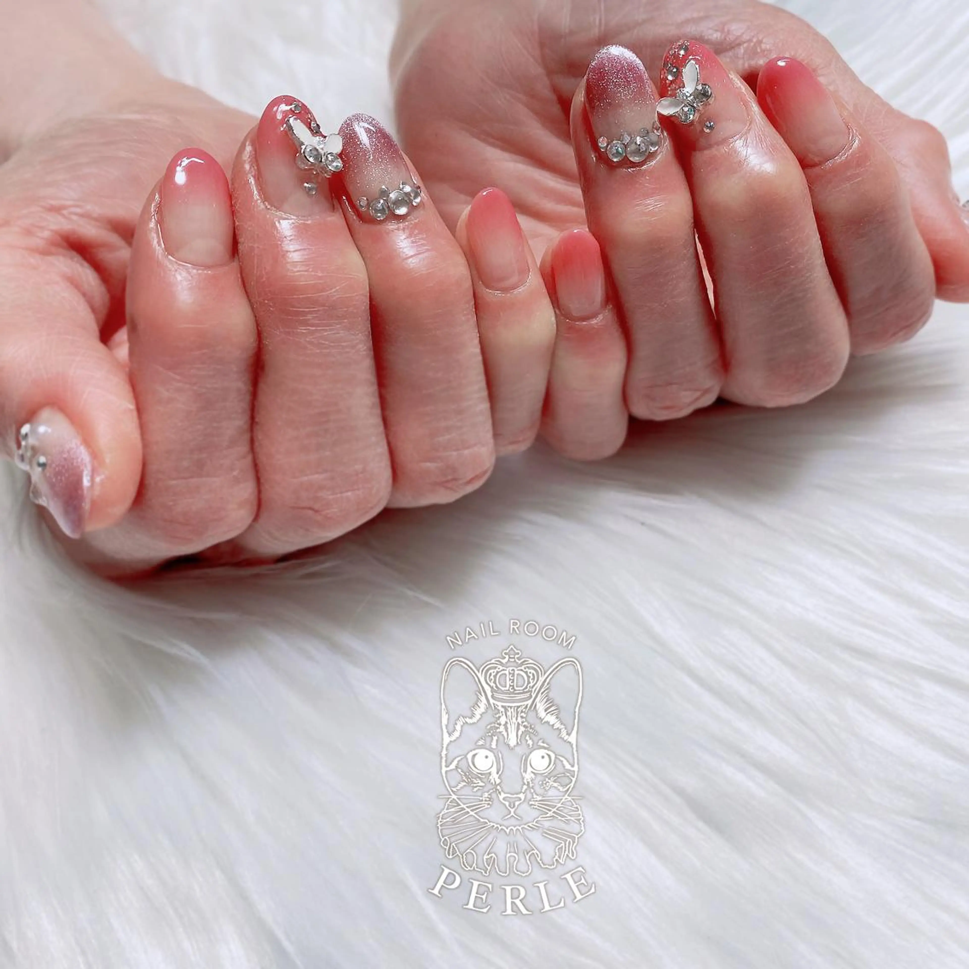 ネイル マグネットネイル nail room Perleのネイルデザイン