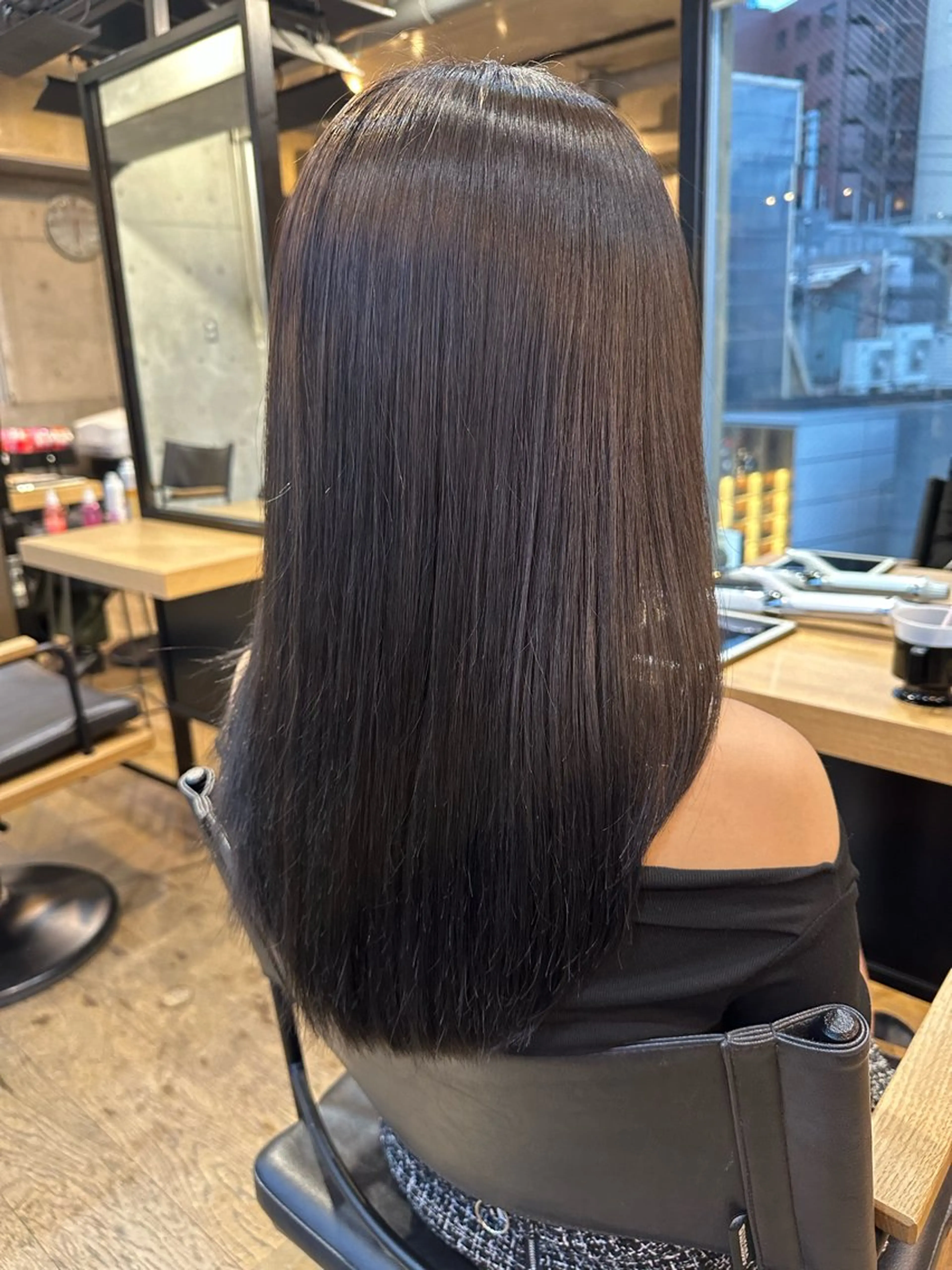 セミロング カラー アディクシーカラー ベージュカラー ブリーチ ケアブリーチ ダブルカラー fullbloom hair&spa所属・DAIKIベージュ 🍂レイヤーカットのヘアスタイル