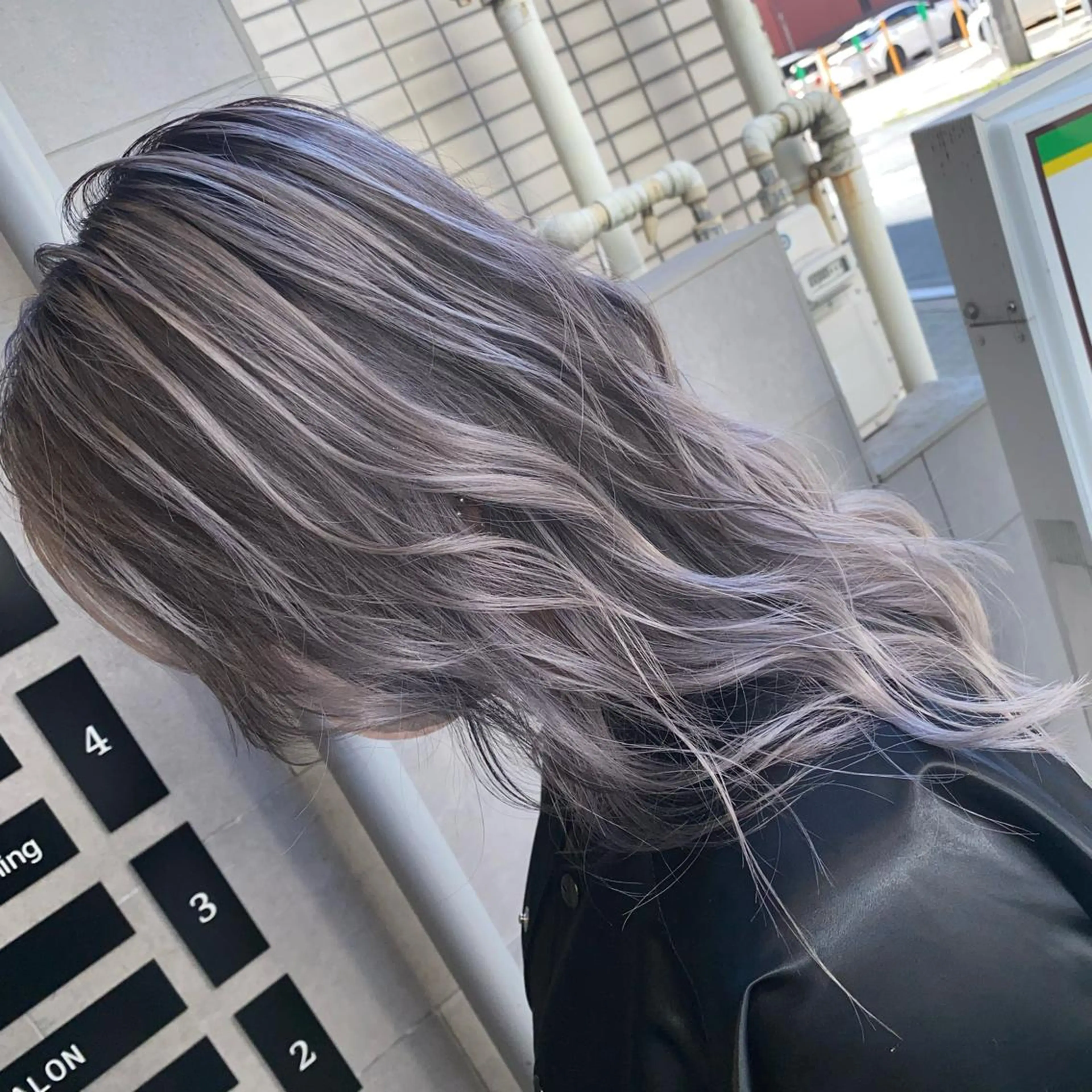 セミロング カラー RIRŪA所属・プルシールエクステ ちゃきのヘアスタイル