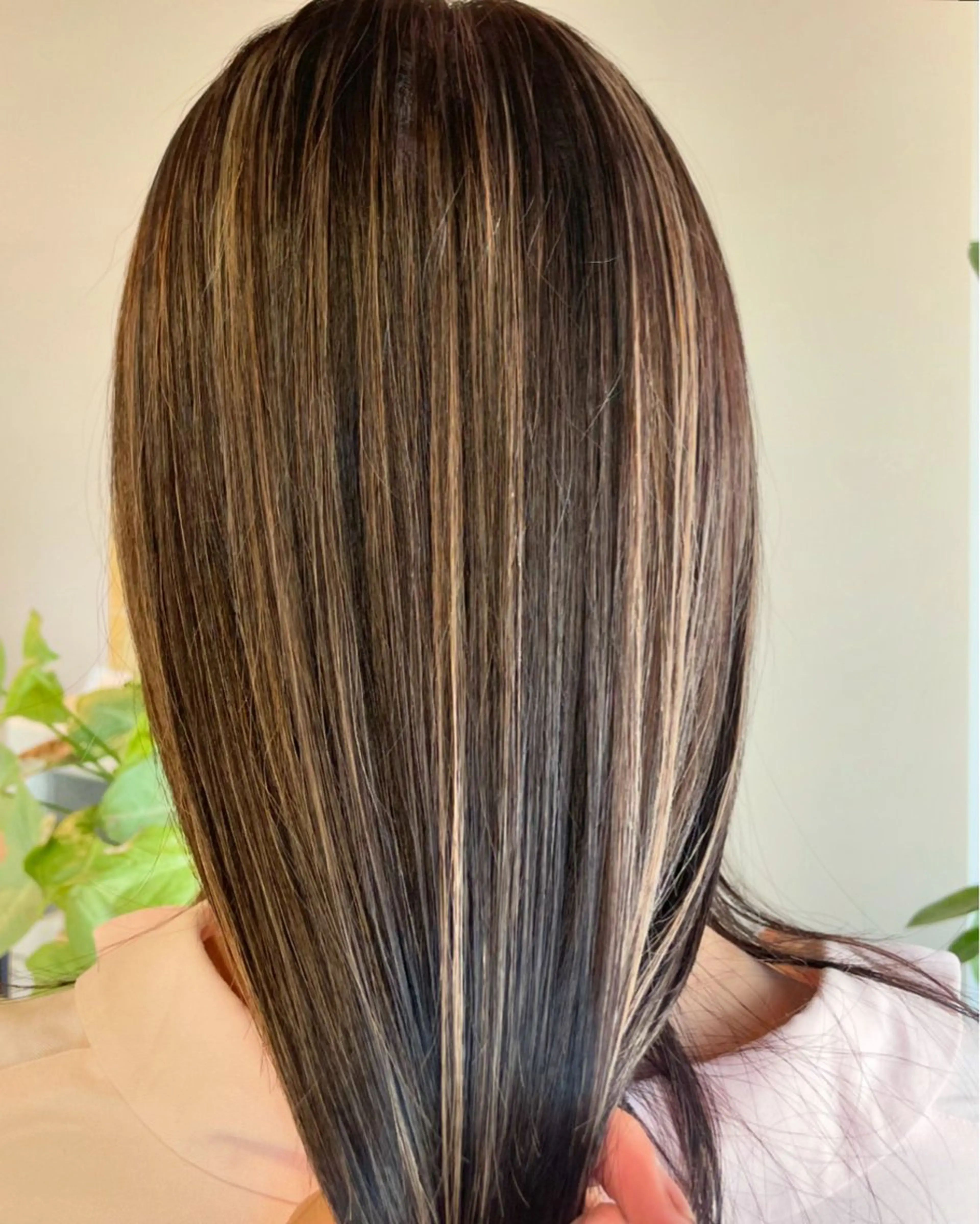 セミロング カラー ヘアアレンジ ベージュカラー ハイライトカラー ハイライト カット ヘアカラー hair terrace M所属・アイ/ヘア /馬場アンドレアのヘアスタイル