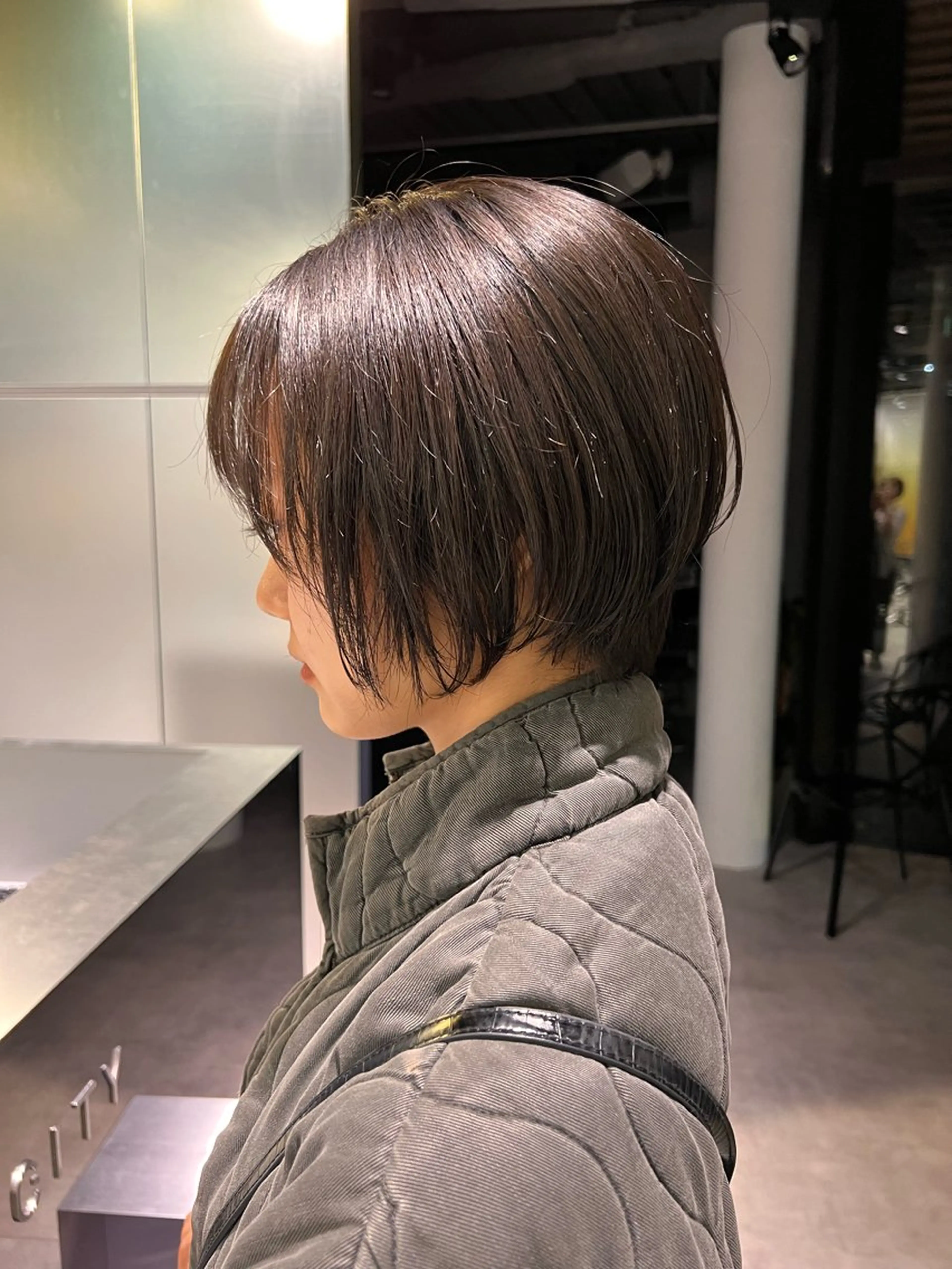 ショート ショートボブ ボブ ショートヘア 上田 エミのヘアスタイル