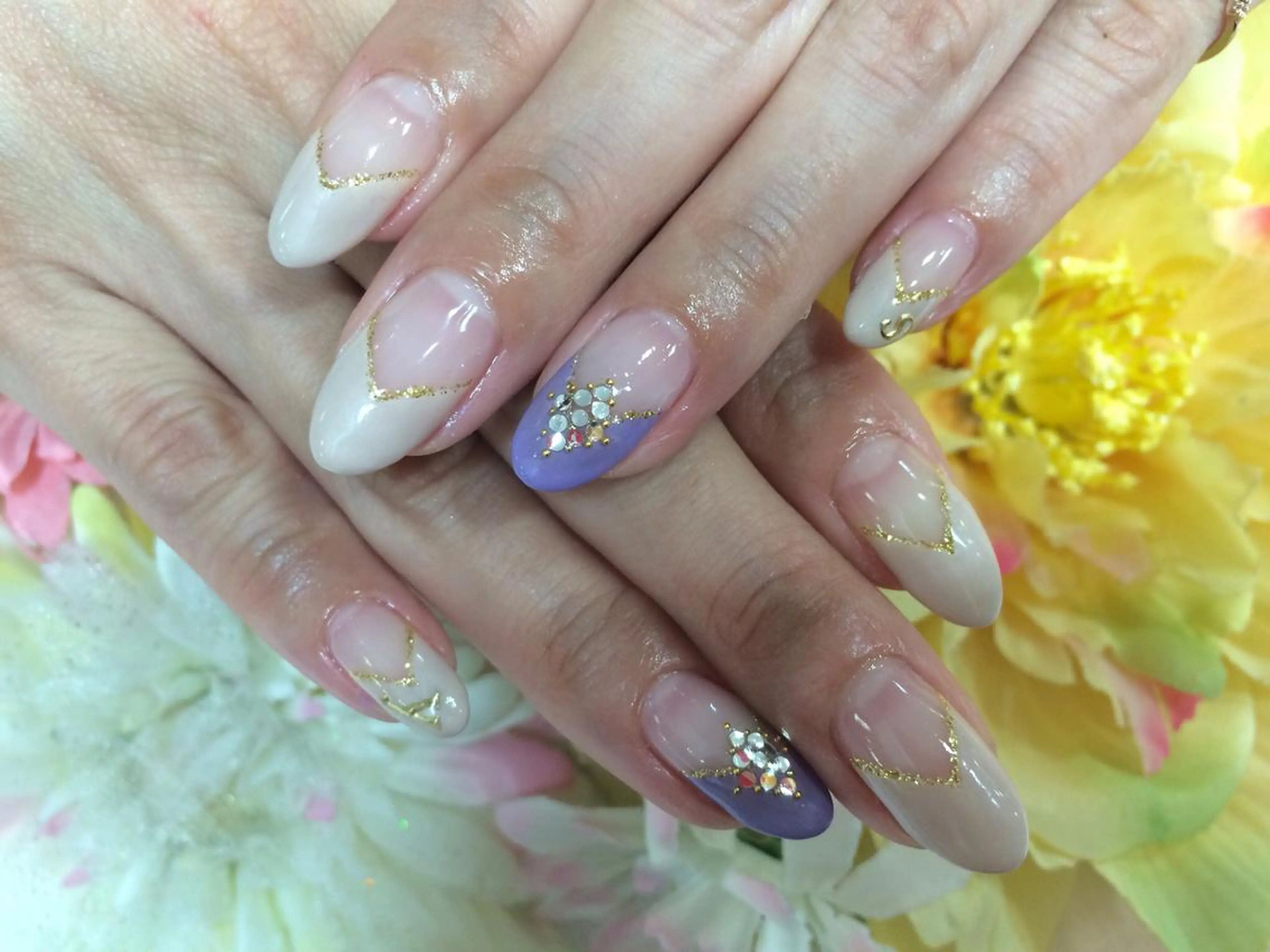 ネイル キラキラネイル maison　opus所属・nailartist lisaのネイルデザイン