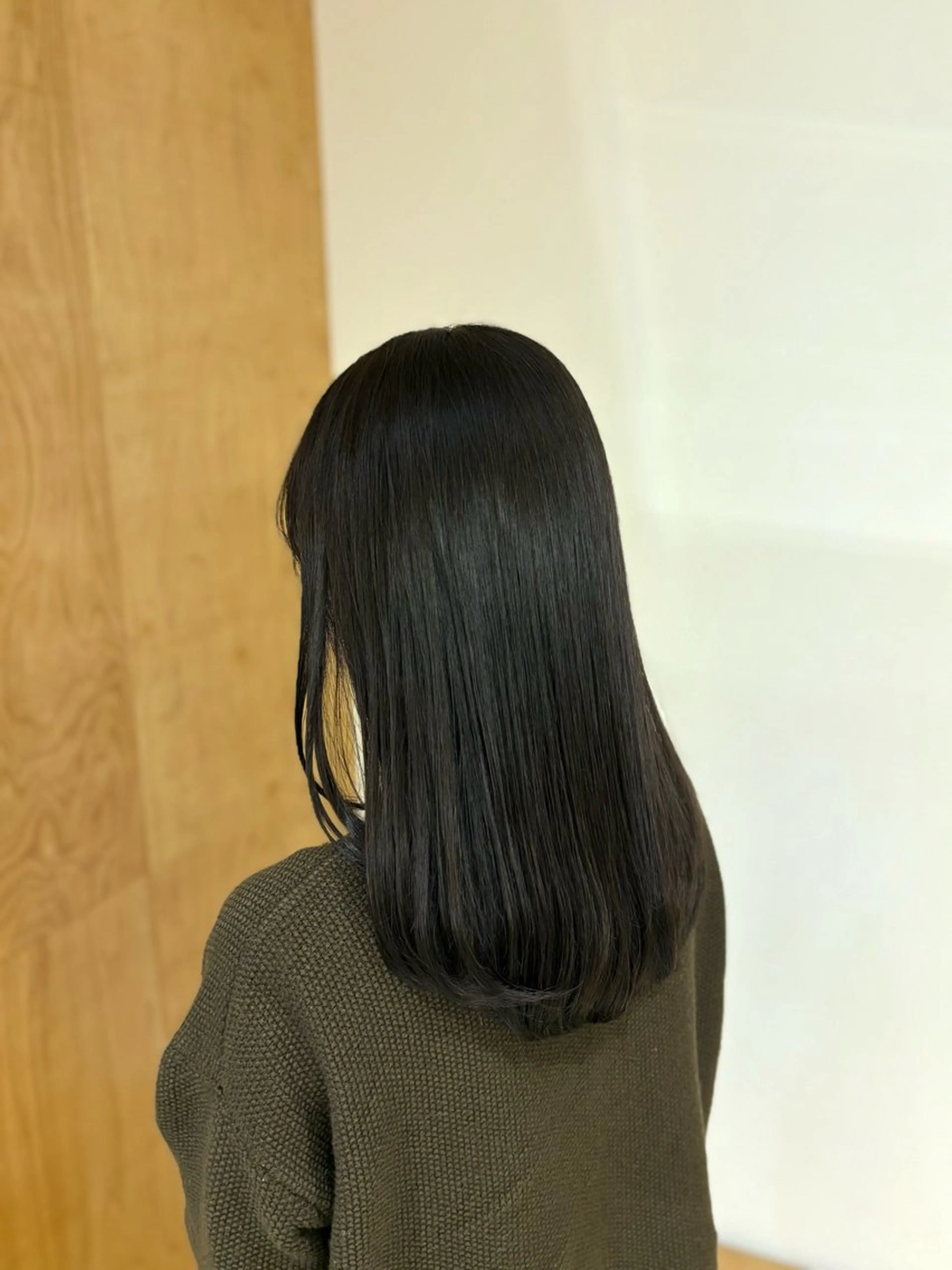 セミロング カラー ベージュカラー オリーブベージュ ヘアカラー オリーブヘア🫒/ ハイライト/志賀のヘアスタイル