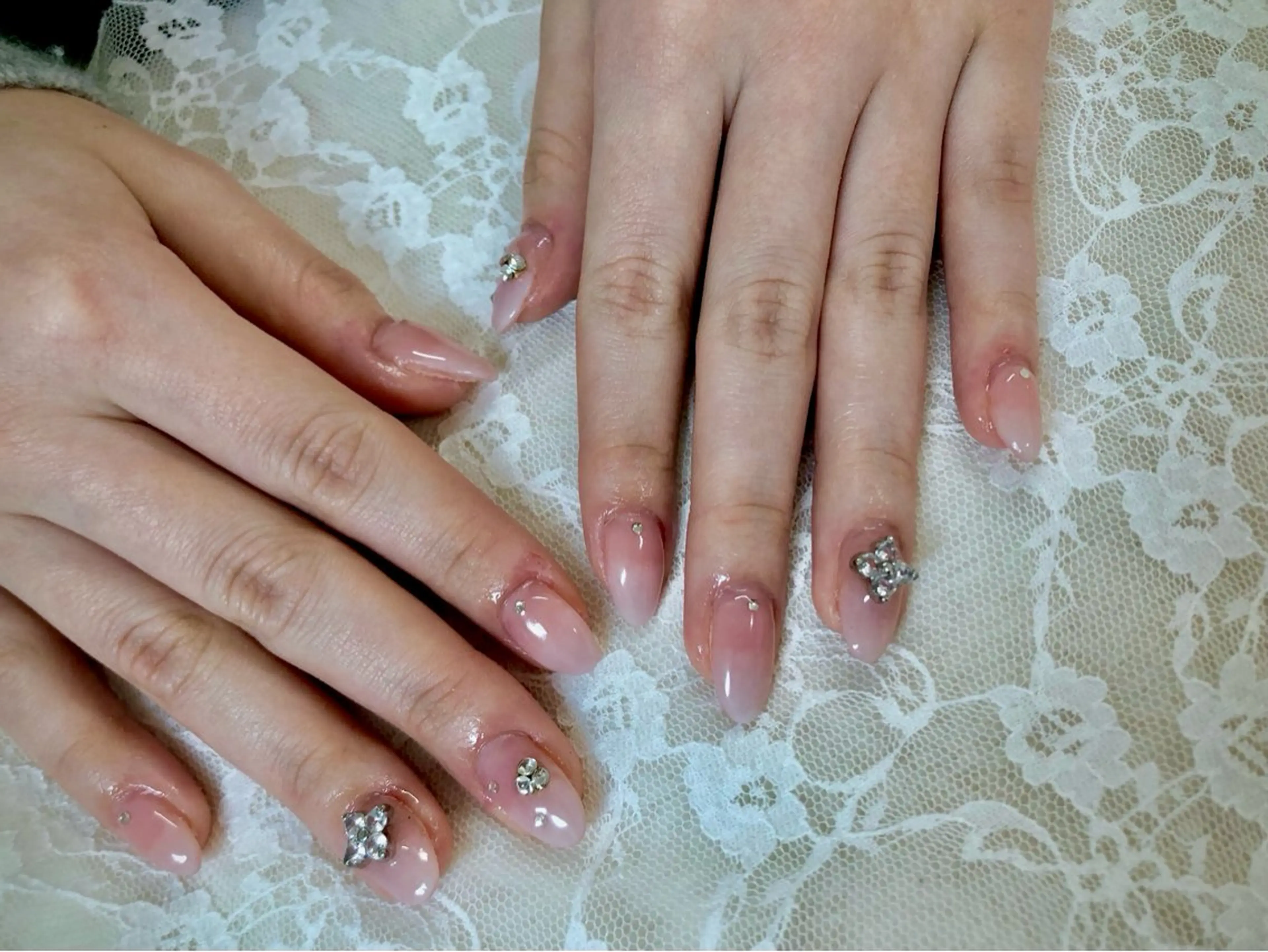 ネイル ストーンネイル ワンホンネイル ハンドネイル ハンドケア 心斎橋Salon Epokkuのネイルデザイン