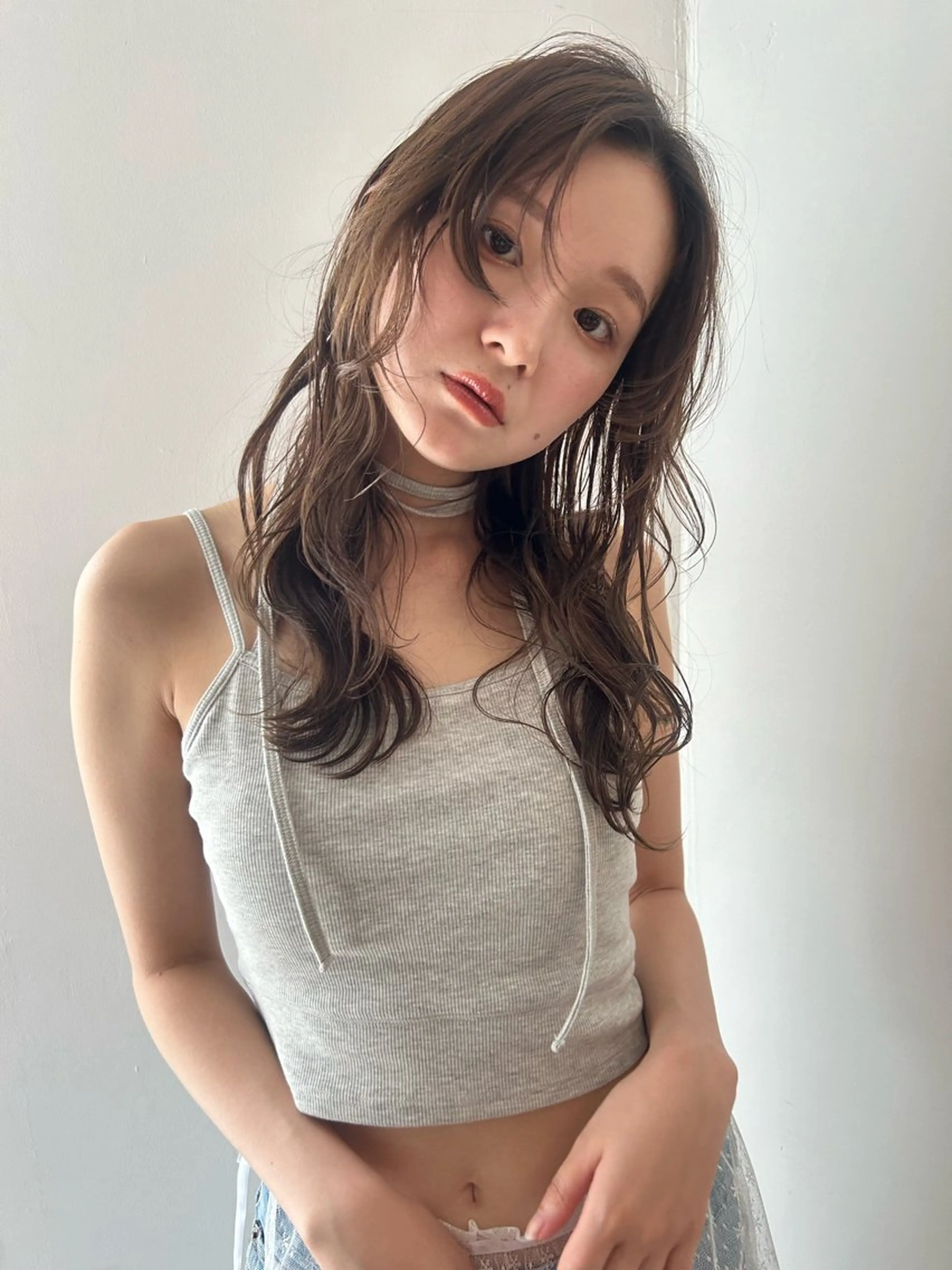 ロング カラー 透明感カラー レイヤーカット 小川真歩/パーマ /暖色オリーブのヘアスタイル