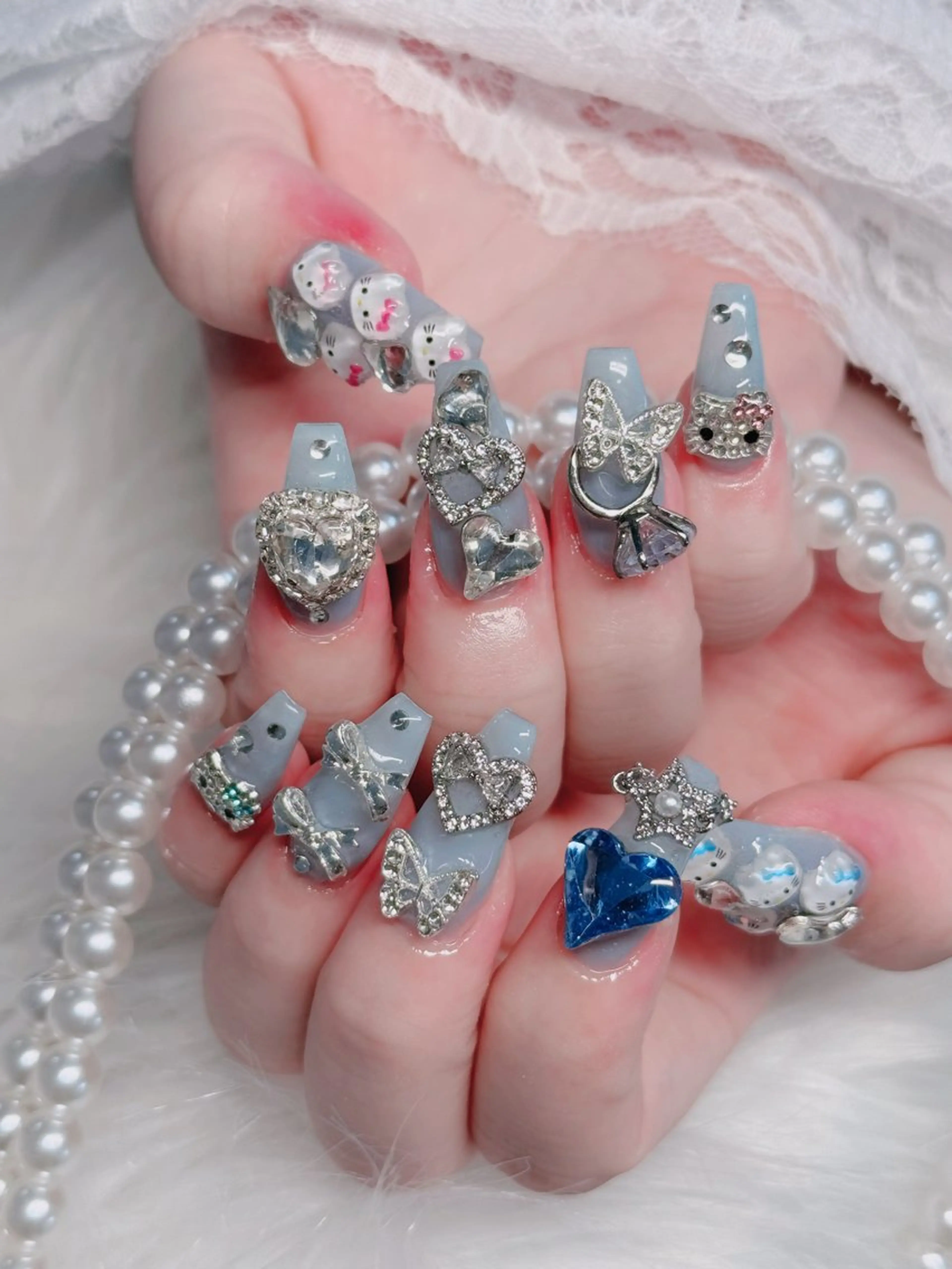 ネイル フレンチネイル ジェルネイル ガラスフレンチ ハロウィン ハート H.baby nail所属・H.baby Nail Salonのネイルデザイン