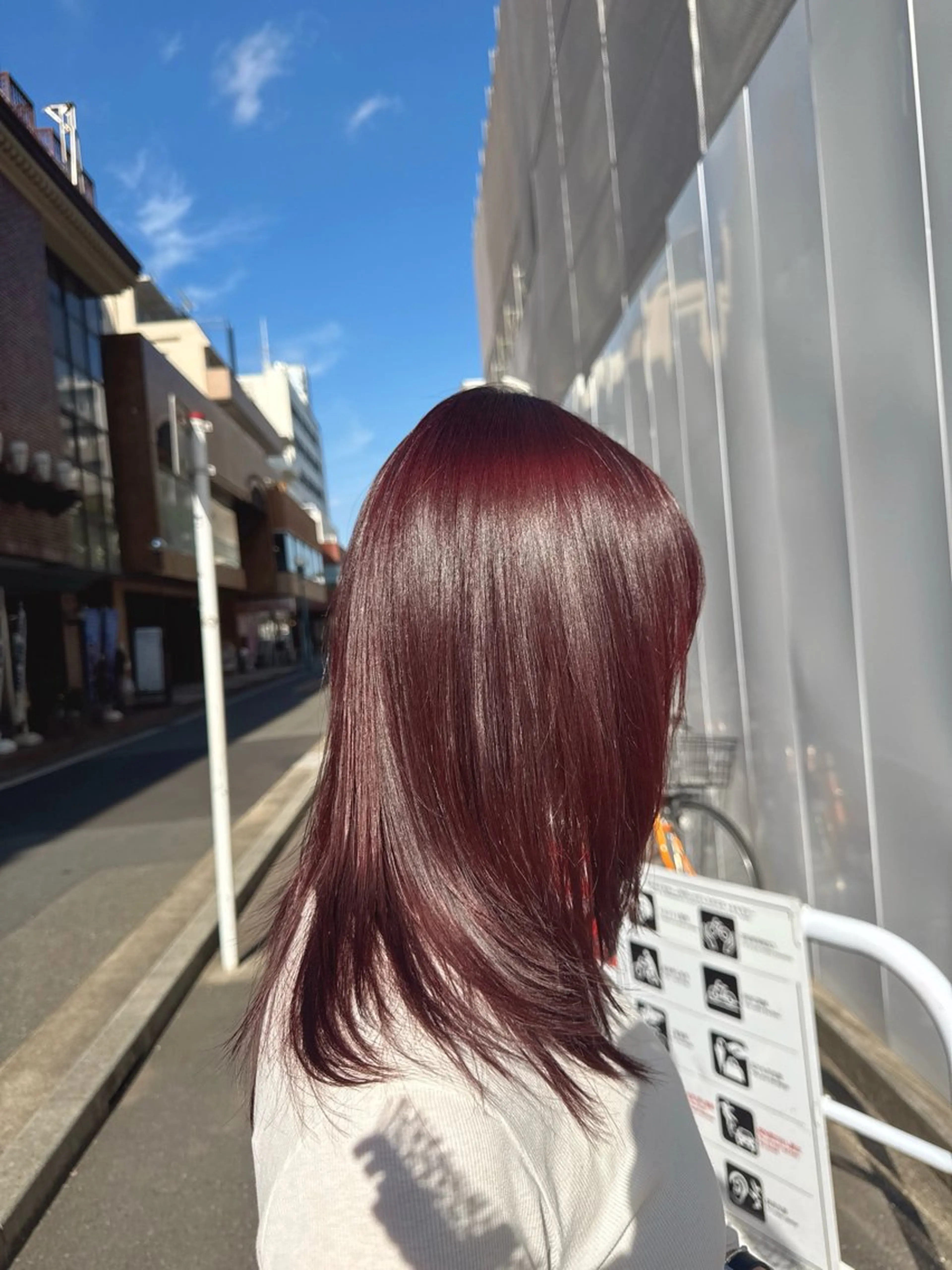 セミロング ヘアカラー HAIR LOUNGE Run Ways所属・Shiho 🦋 ／透明感カラーのヘアスタイル