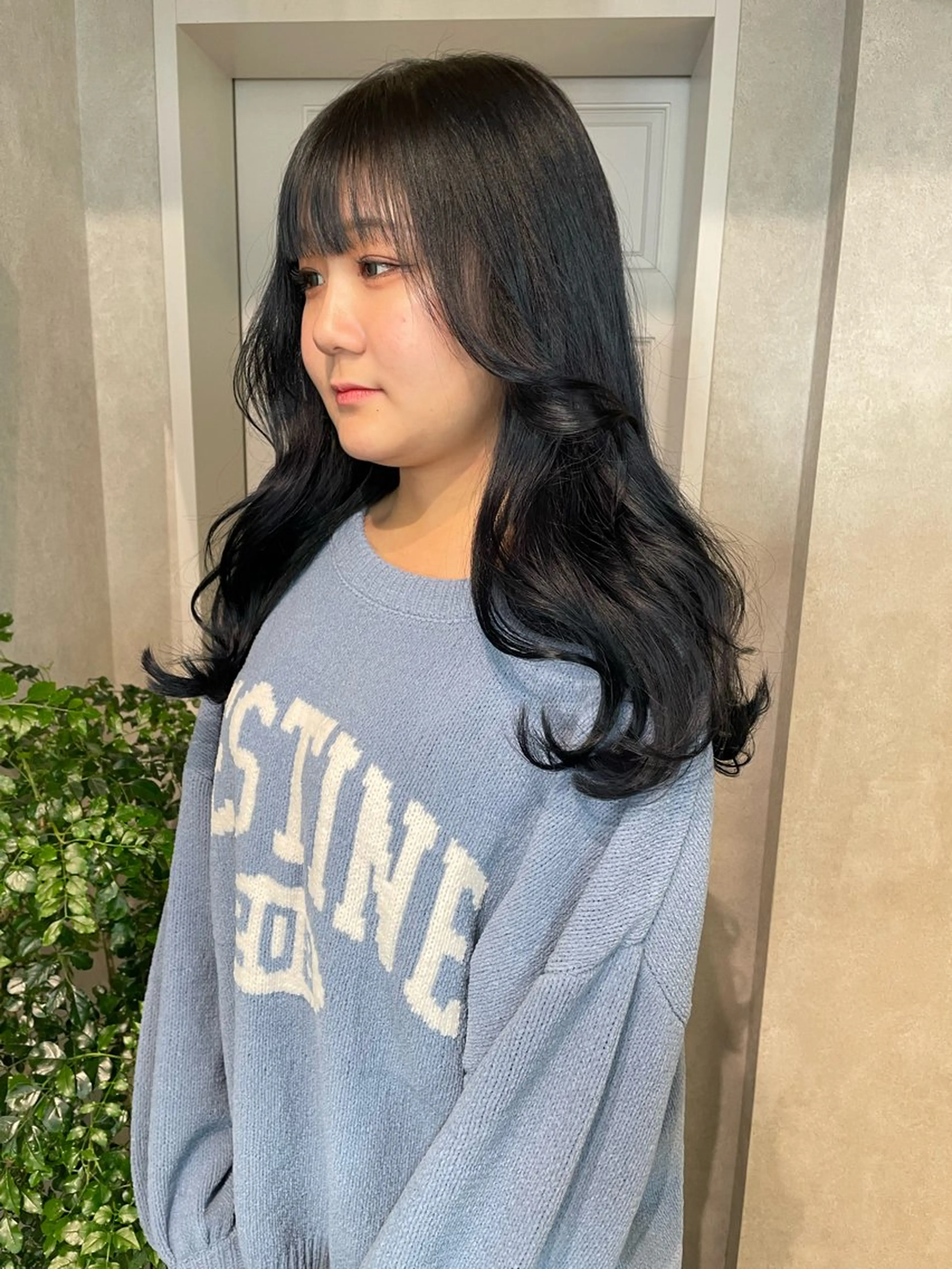 ロング カラー 黒髪 ブルーカラー 透明感カラー グレーブラック ラベンダーカラー ヘアカラー ナチュラル透明感🌱 小山美樹子のヘアスタイル