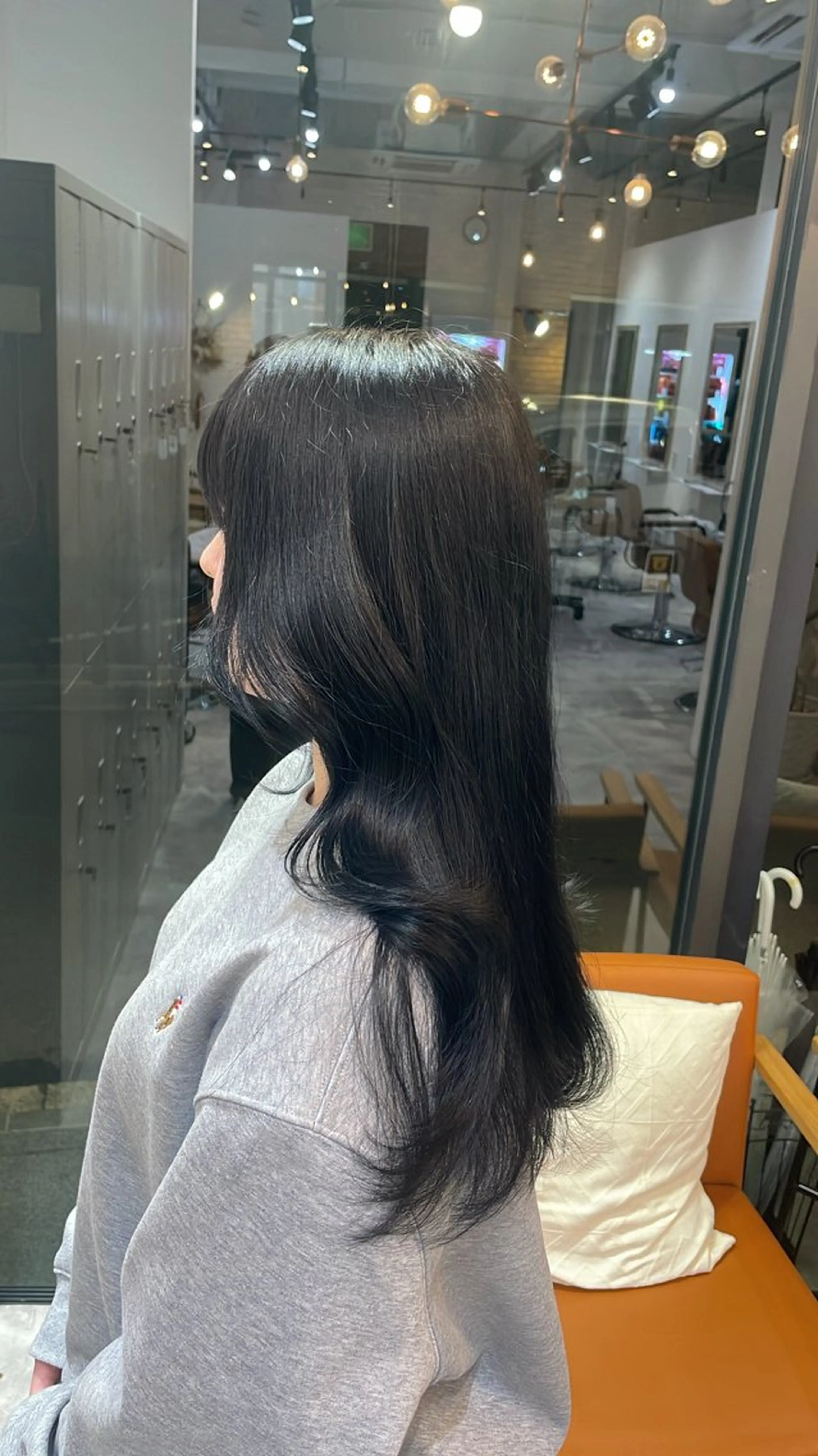 ロング カラー 黒髪 ブルーカラー ブルーブラック 透明感カラー 韓国風カラー ヘアカラー 似合わせカラー 梅田 ayanaのヘアスタイル