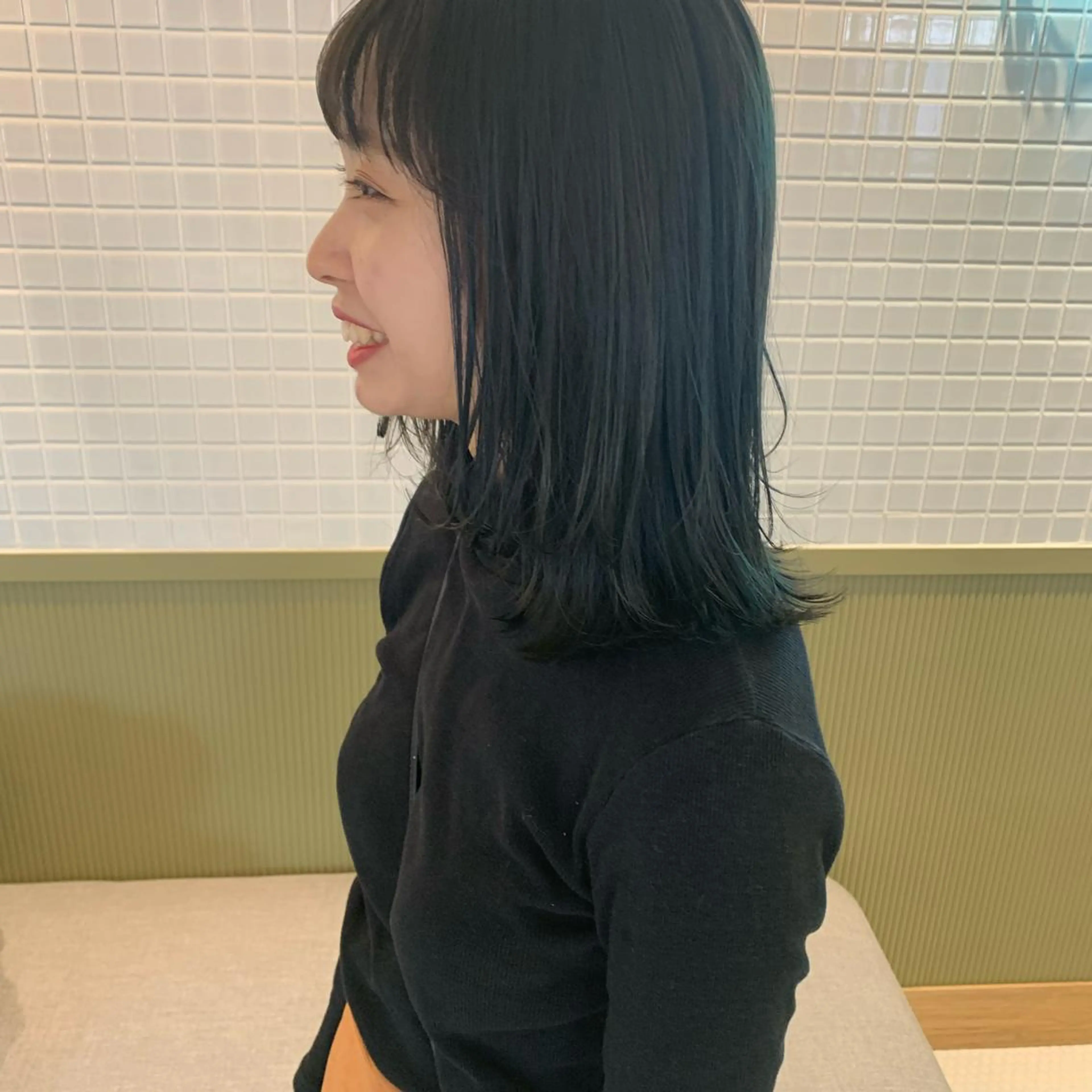 セミロング カラー ブルーカラー ネイビーカラー レイヤーカット emme MIHO♡のヘアスタイル