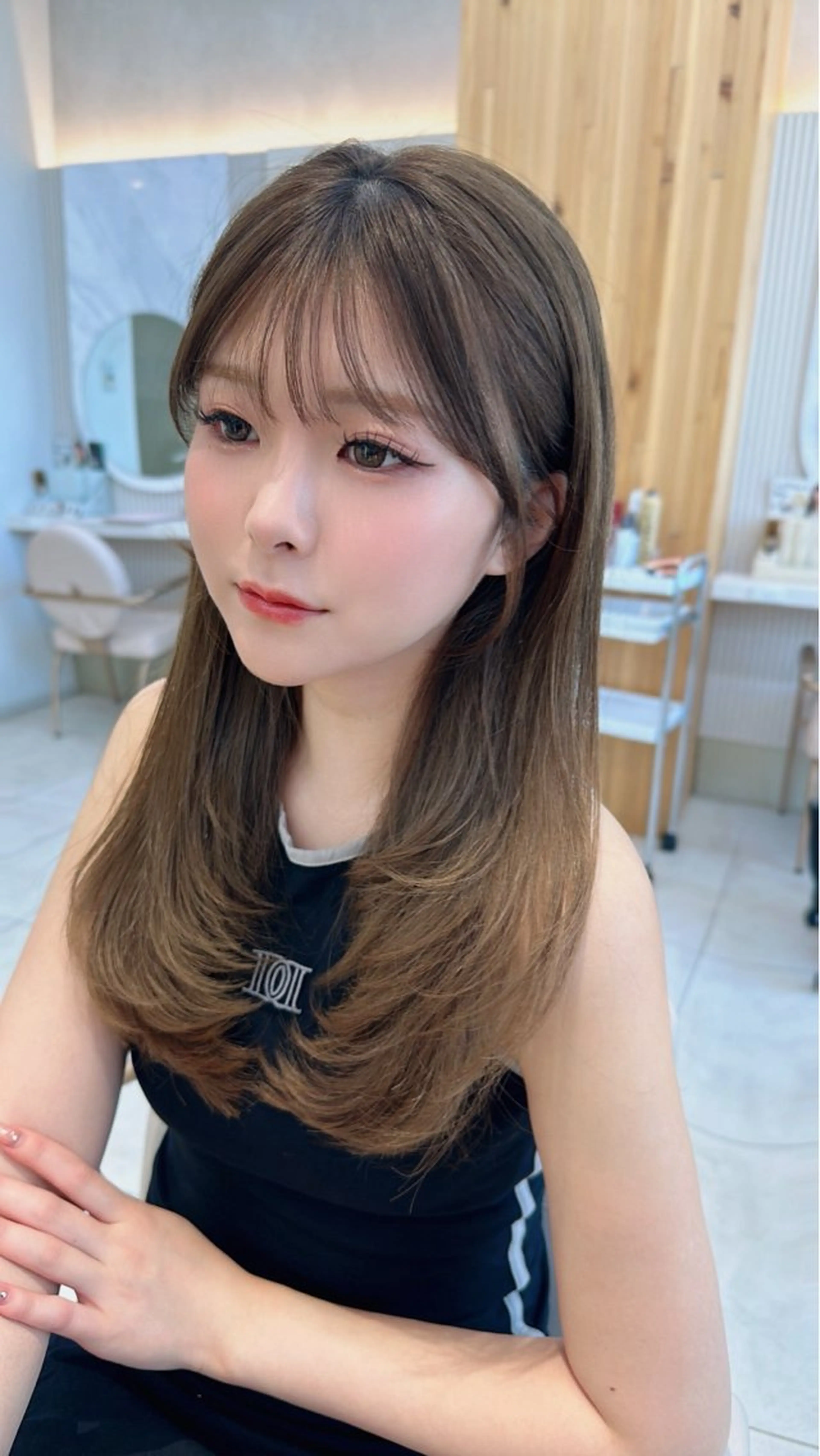 ロング oto🎀×美髪× シースルー前髪🤍のヘアスタイル