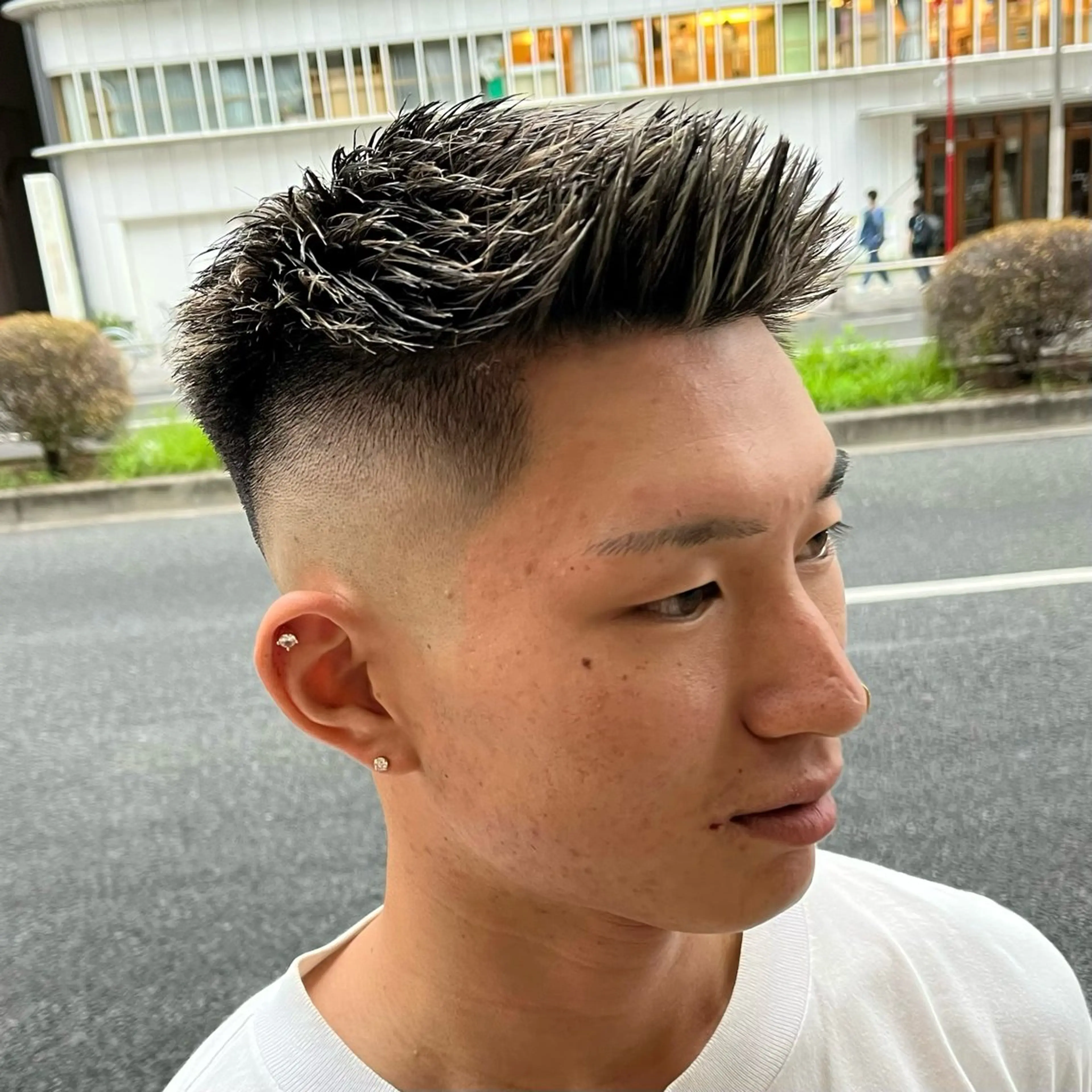 ショート カラー メンズ フェードカット メンズハイライト メンズメッシュ メンズパーマ スキンフェード カット ヘアカラー 立川/メンズパーマ 厚進太郎のヘアスタイル