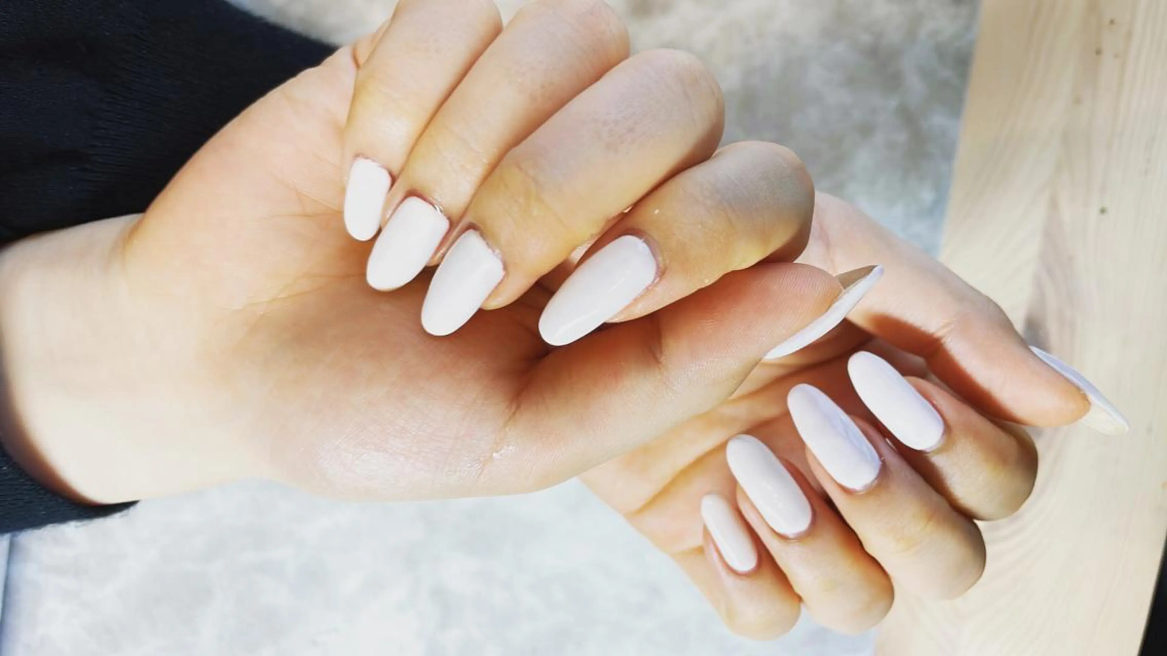 ネイル ハンドネイル Slow.Nail Tomomiのネイルデザイン