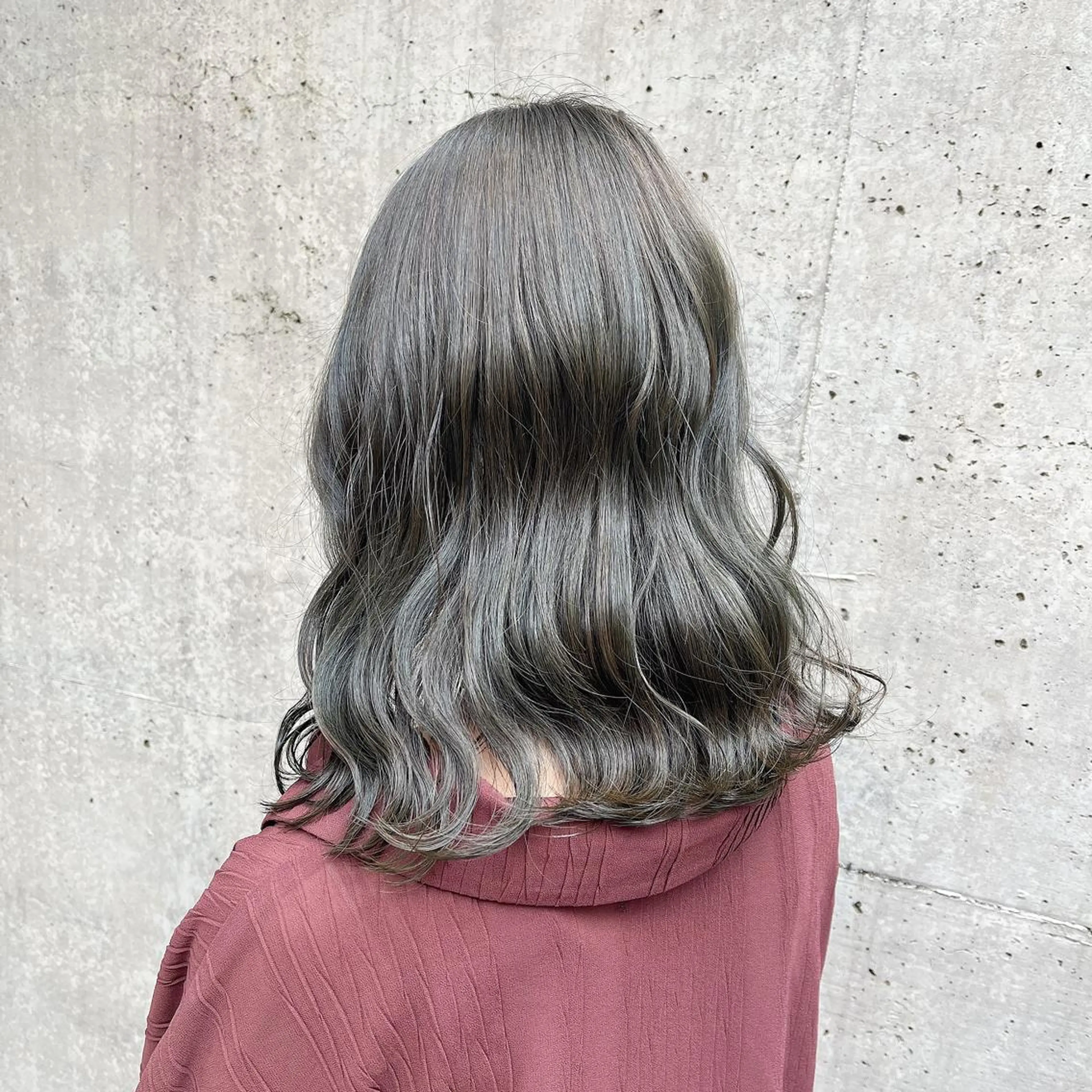 ミディアム カラー 🌷モテ髪推しカラー moe🐰🌷のヘアスタイル