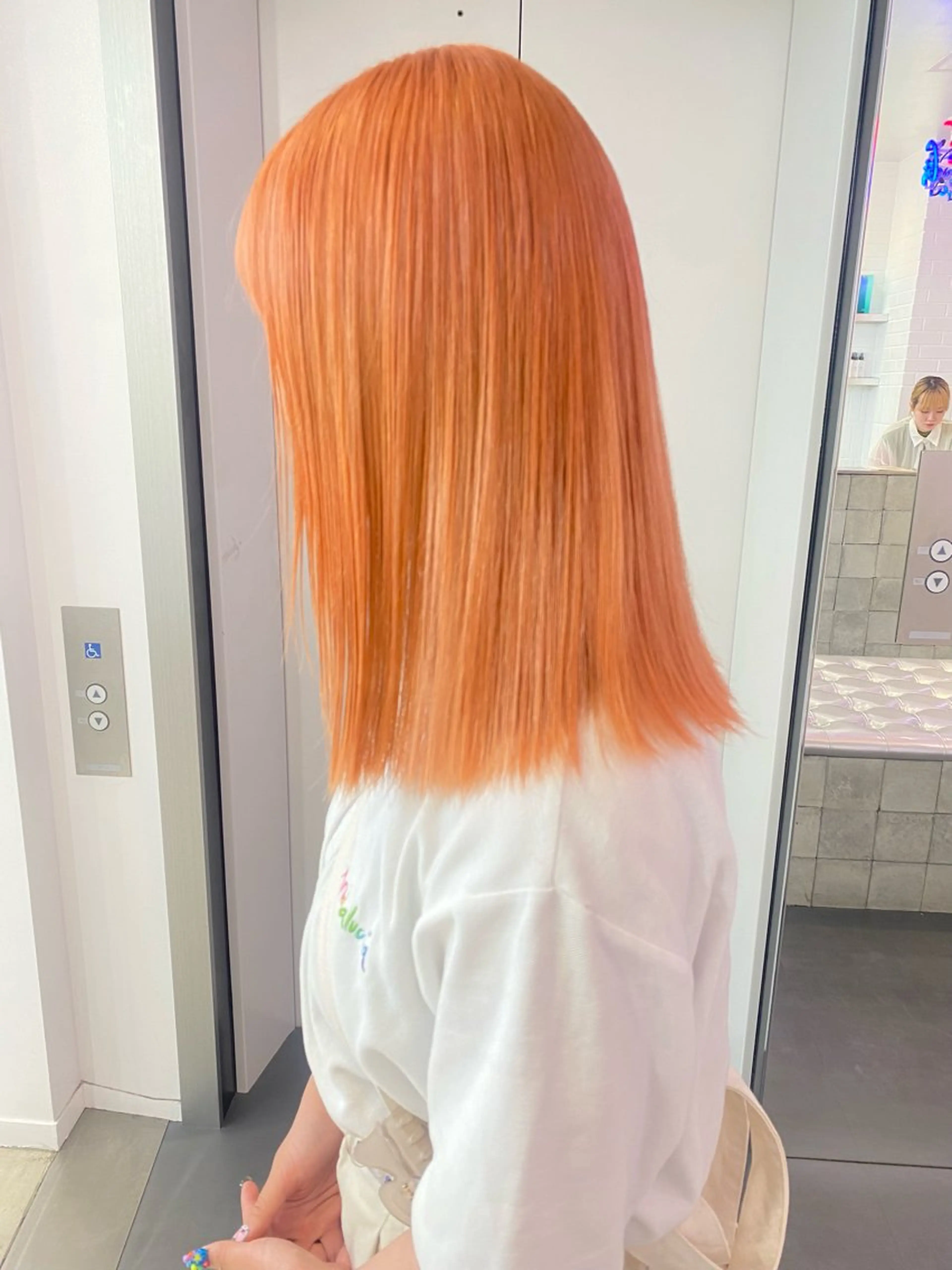 セミロング カラー キッズ ベージュカラー オレンジ オレンジベージュ ピンクカラー ヘアカラー トリートメント 🎨ハイトーン/ 切りっぱなし みつきのヘアスタイル