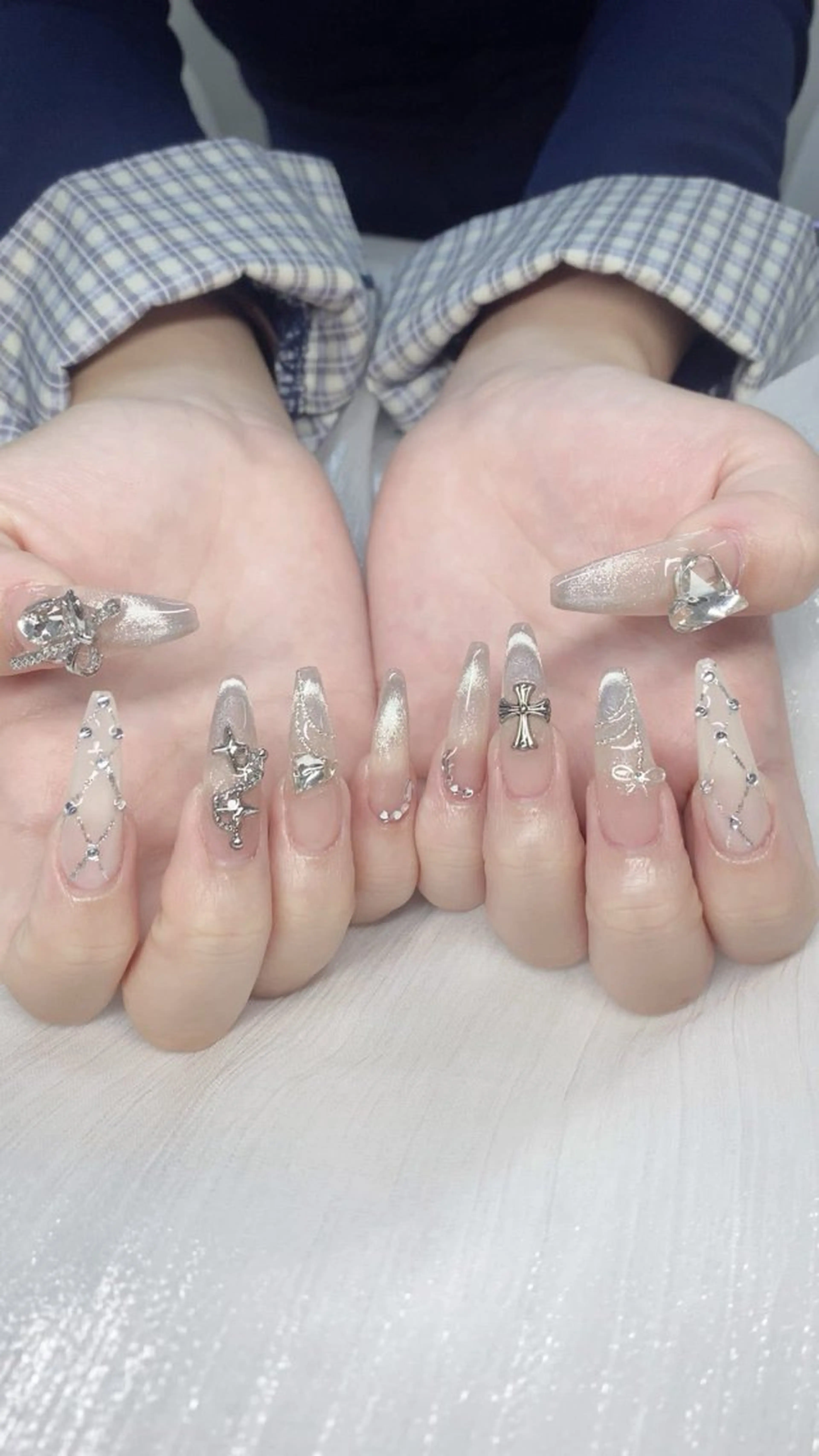 ネイル ハンドネイル RiNo Nail Salon所属・RinO Nail 大阪のネイルデザイン