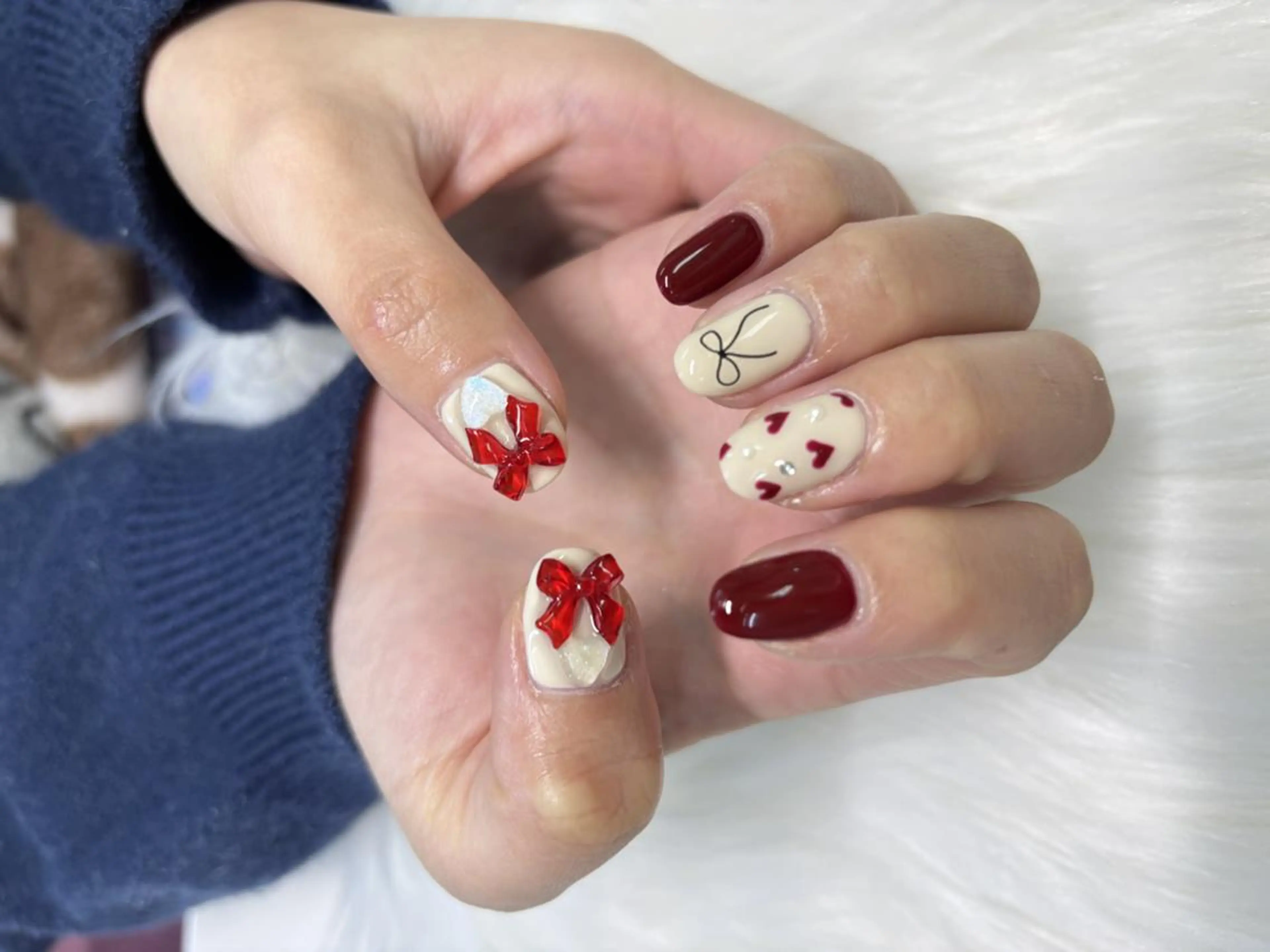 ネイル オーロラネイル チークネイル 長さ出し フットネイル フレンチネイル ハンドネイル リラネイル Aikenのネイルデザイン