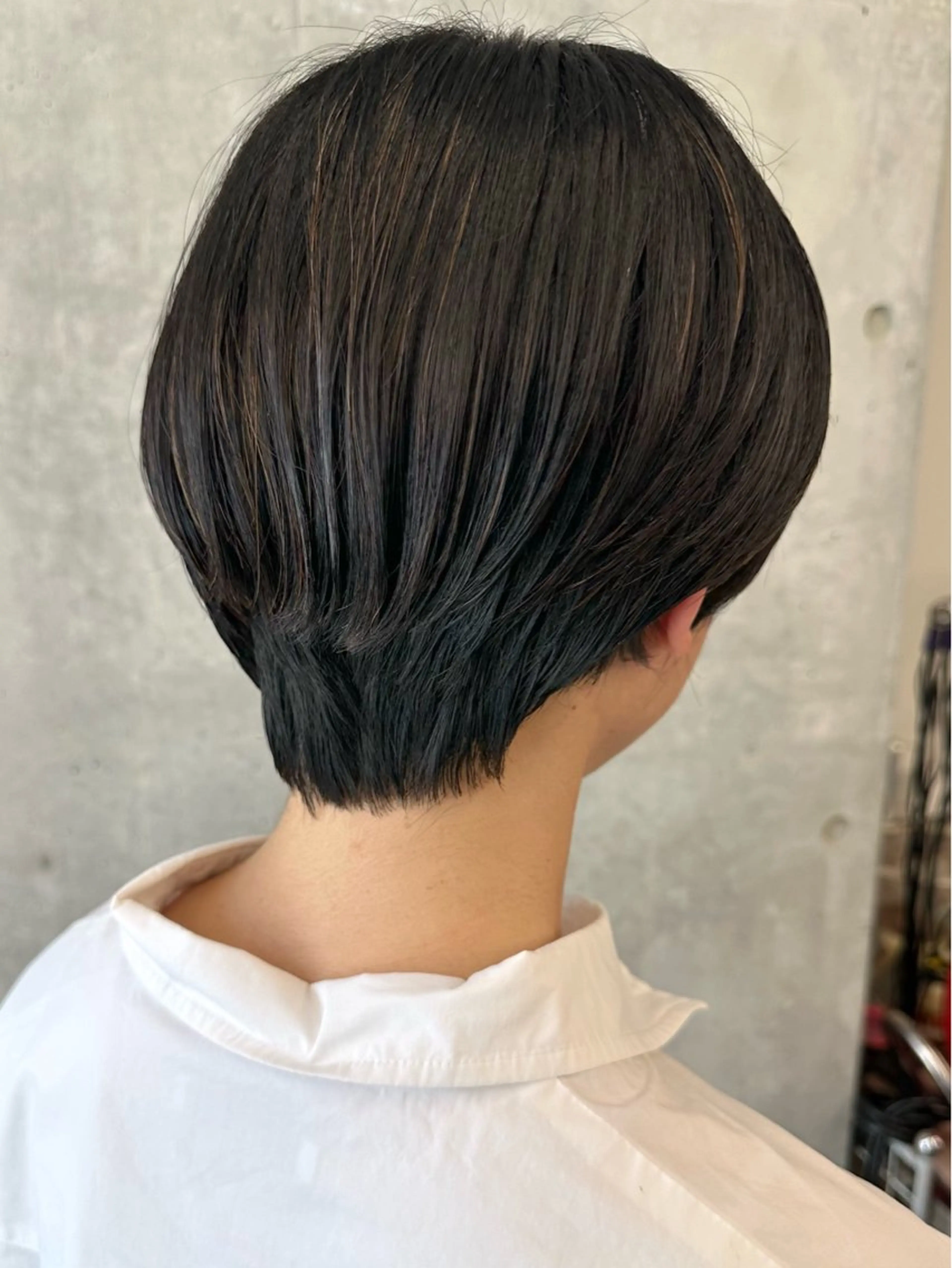 ショート ショートヘア カット トリートメント ヘッドスパ とうい/パーマボブ/ くせ毛/丸みボブのヘアスタイル