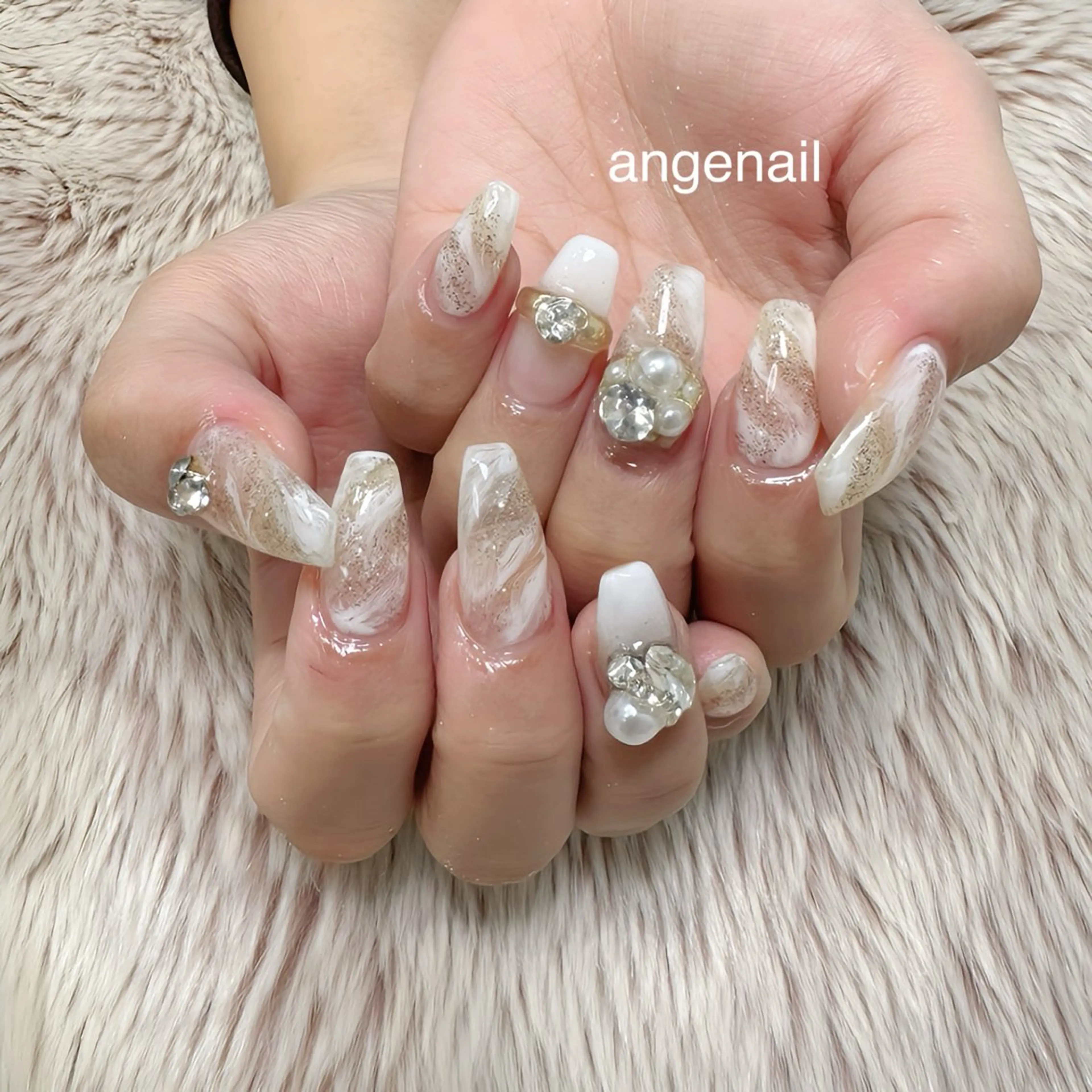 ネイル ハンドネイル オーナーネイリスト MAKIのネイルデザイン