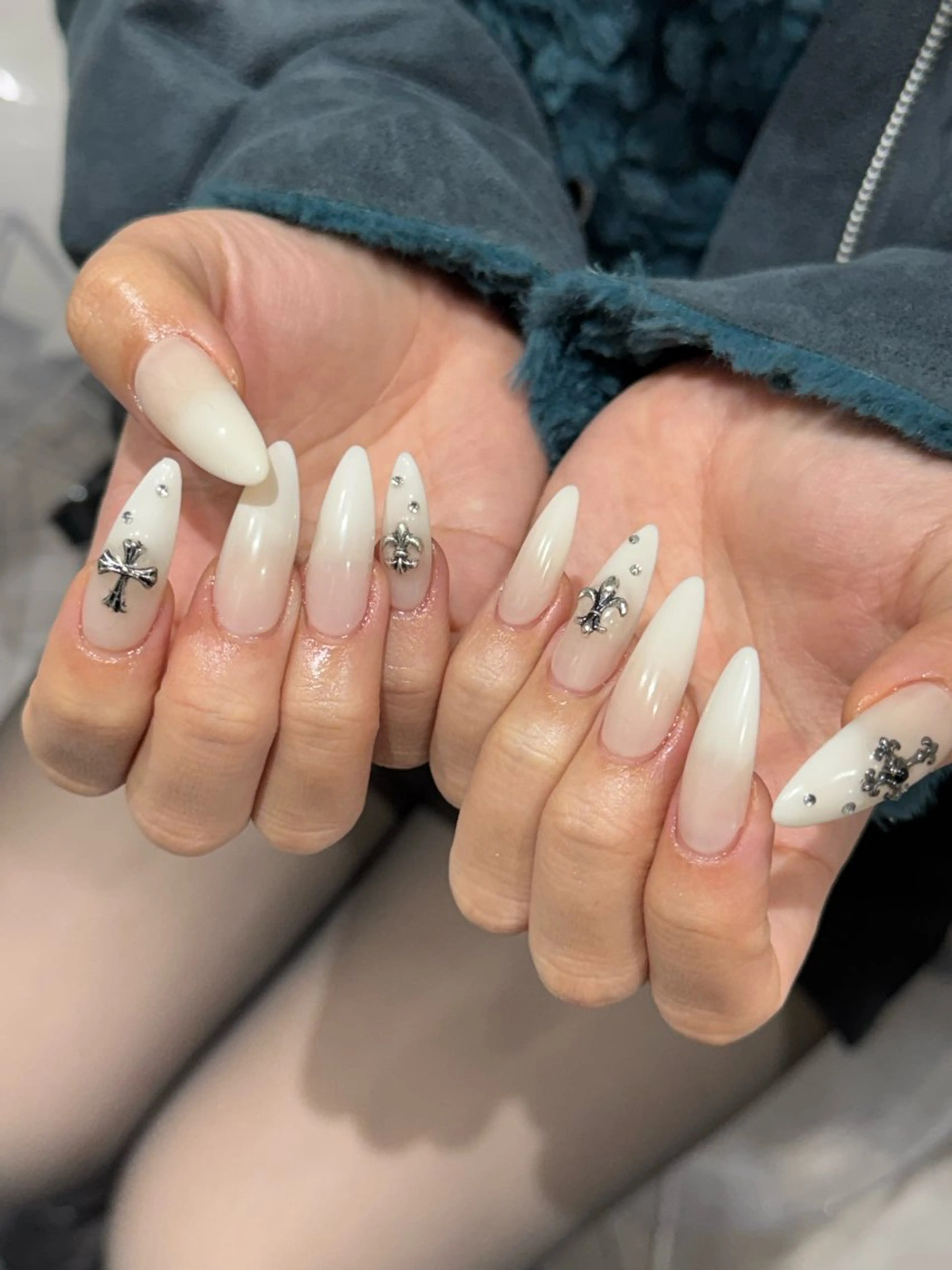 ネイル ハンドネイル IROHA NAIL Mihoのネイルデザイン