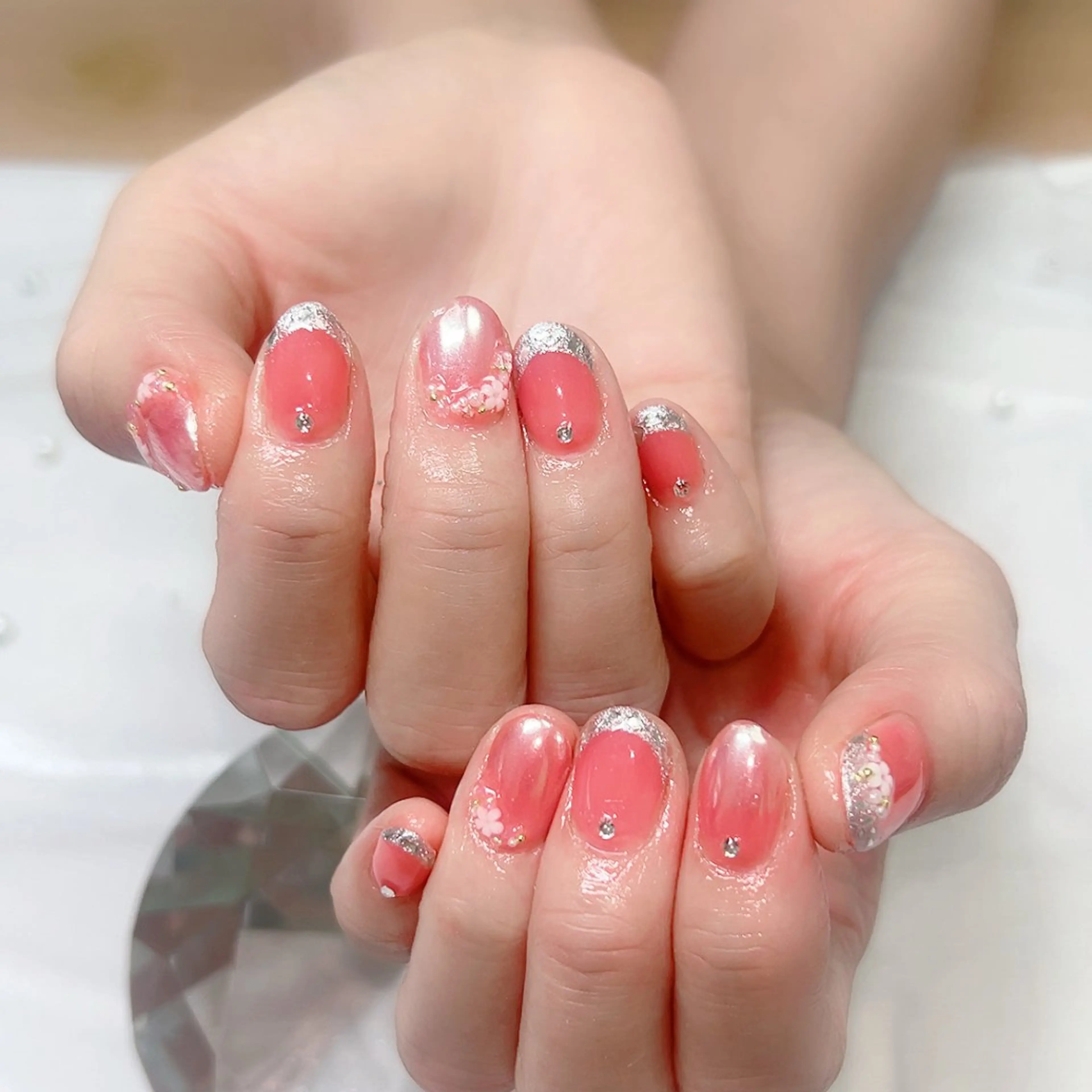 ネイル フレンチネイル ガラスフレンチ ハート マグネットネイル ミラーネイル ハンドネイル Cute Tips nailのネイルデザイン
