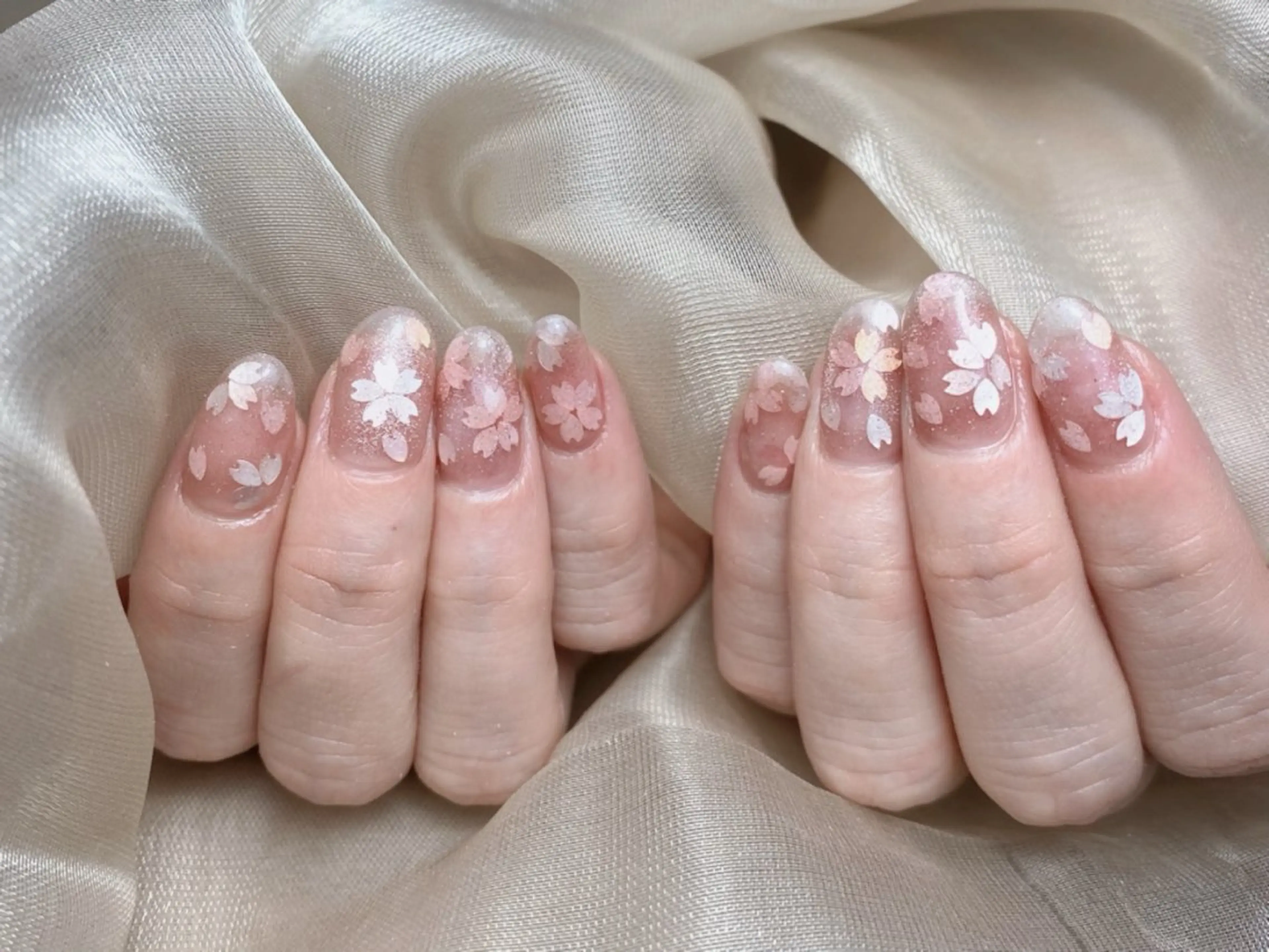 ネイル 桜ネイル クリアネイル フラッシュネイル フットネイル フレンチネイル ハンドネイル ハンドケア 🫧M. nailsのネイルデザイン