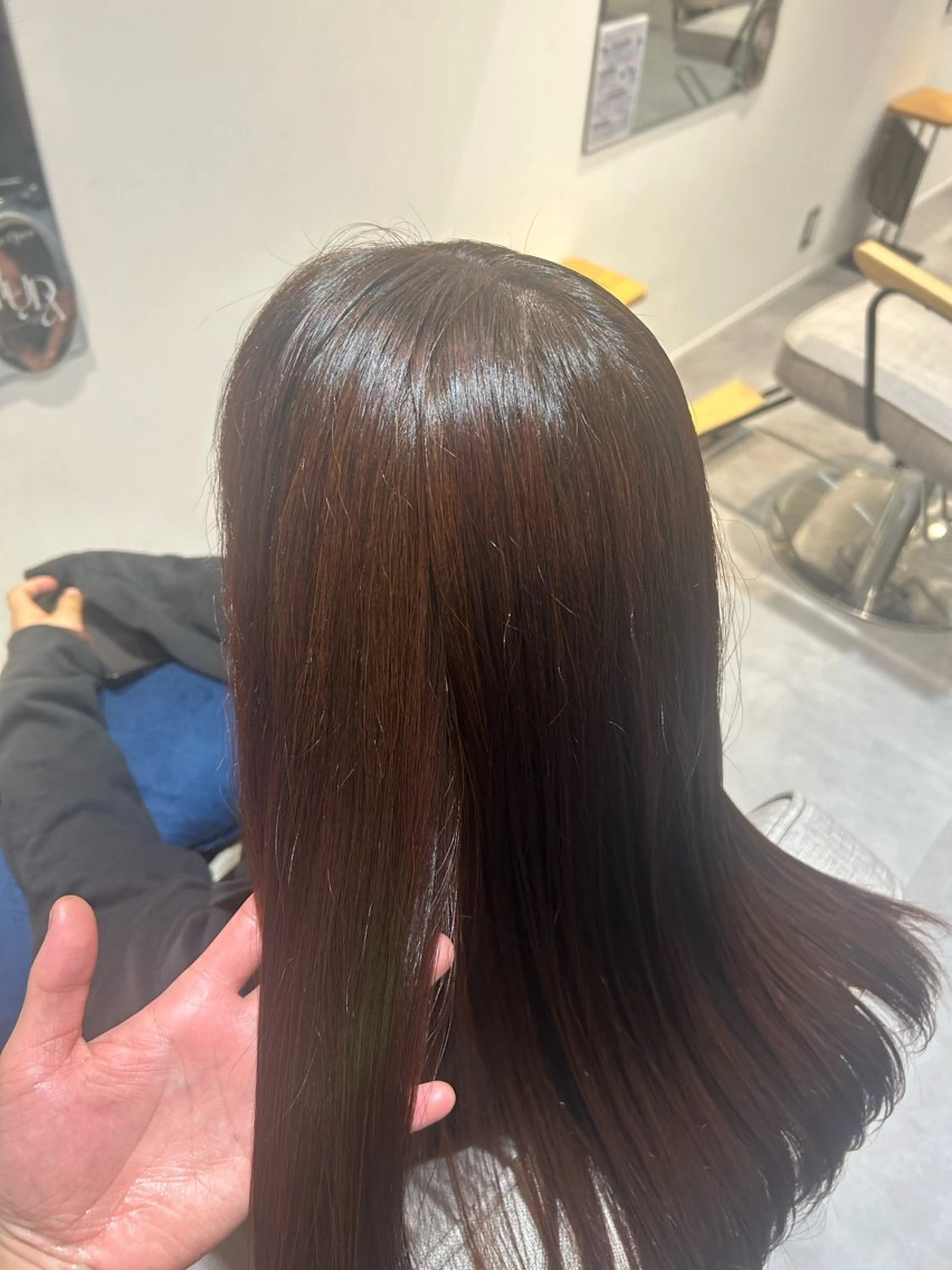 カラー 小林 睦季のヘアスタイル