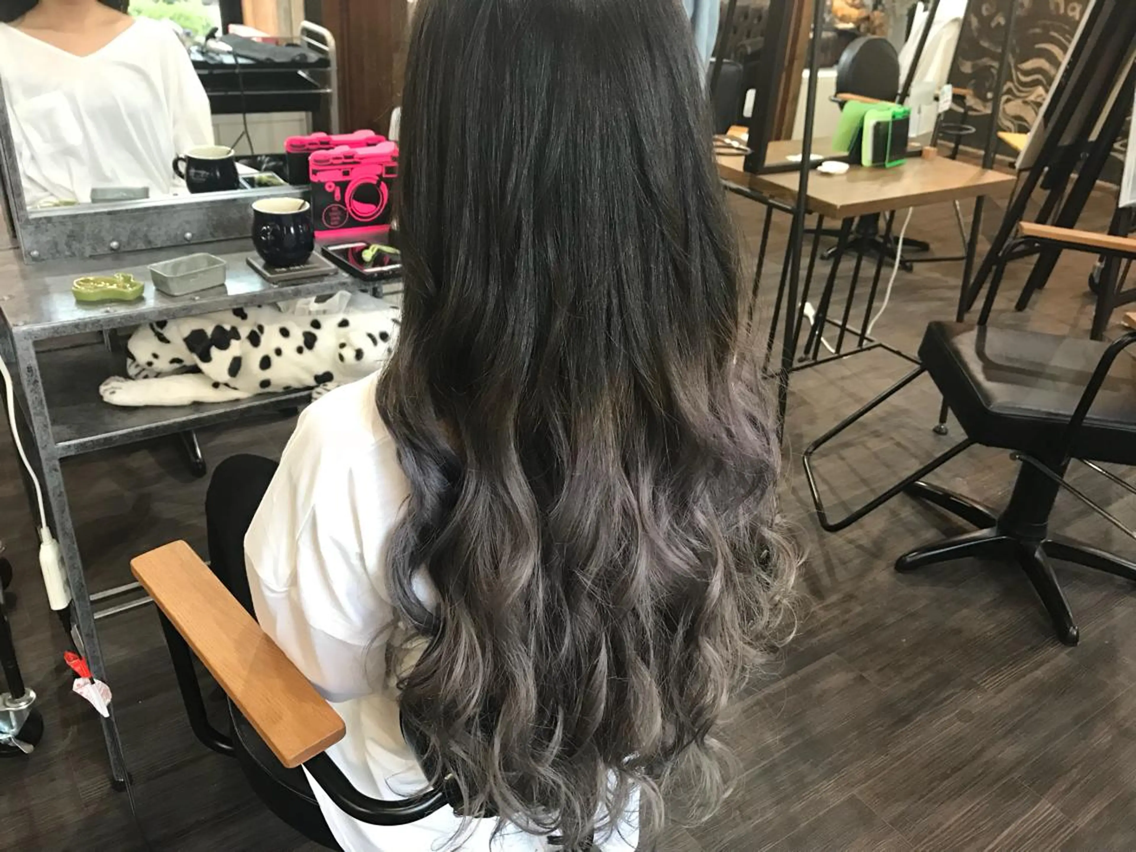 ロング カラー グラデーションカラー WEST O LAND所属・WEST OLAND 安藤のヘアスタイル