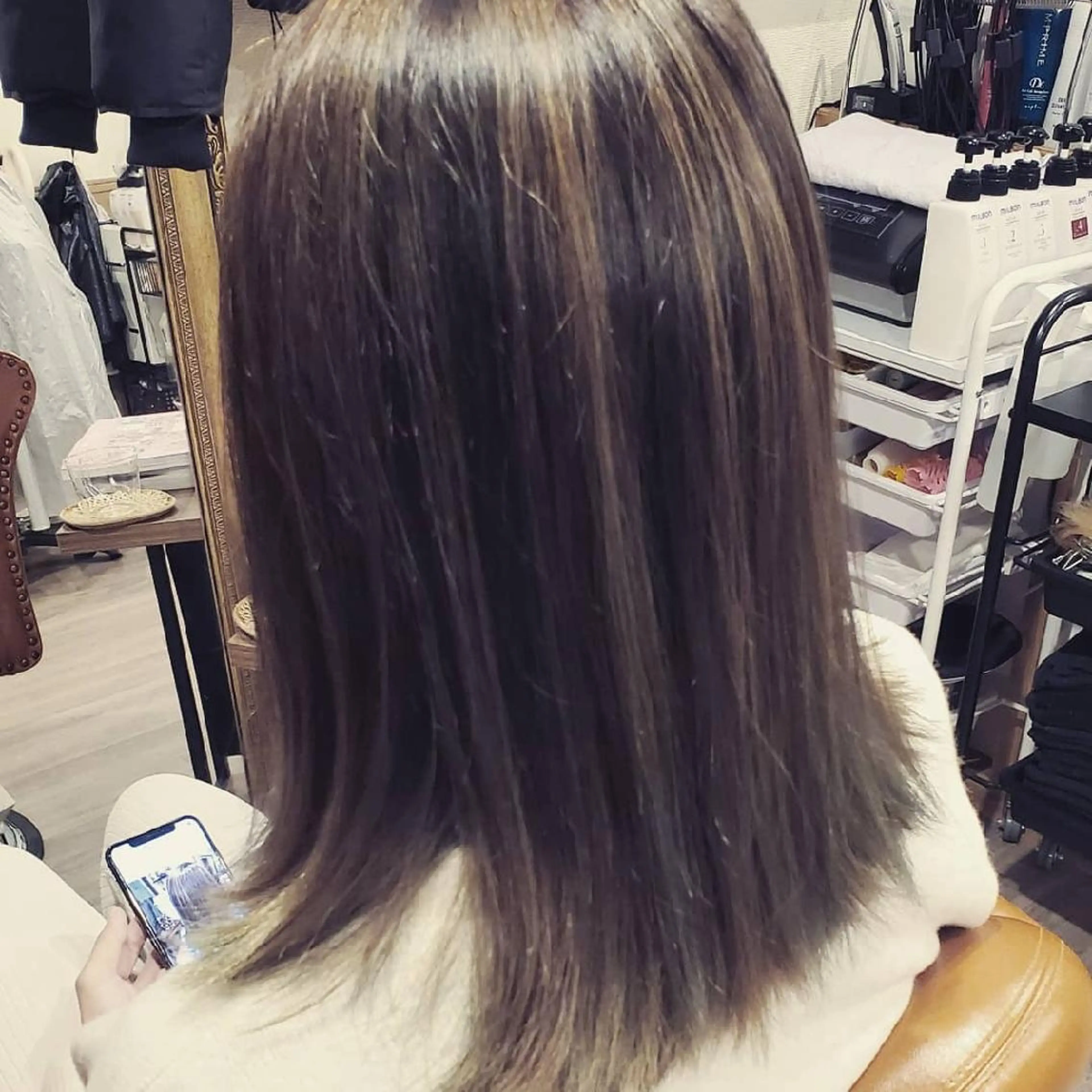 セミロング カラー アディクシーカラー ブリーチ 外国人風カラー トリートメント ヘアカラー spa hair  ark 富井直美のエステ・リラクイメージ